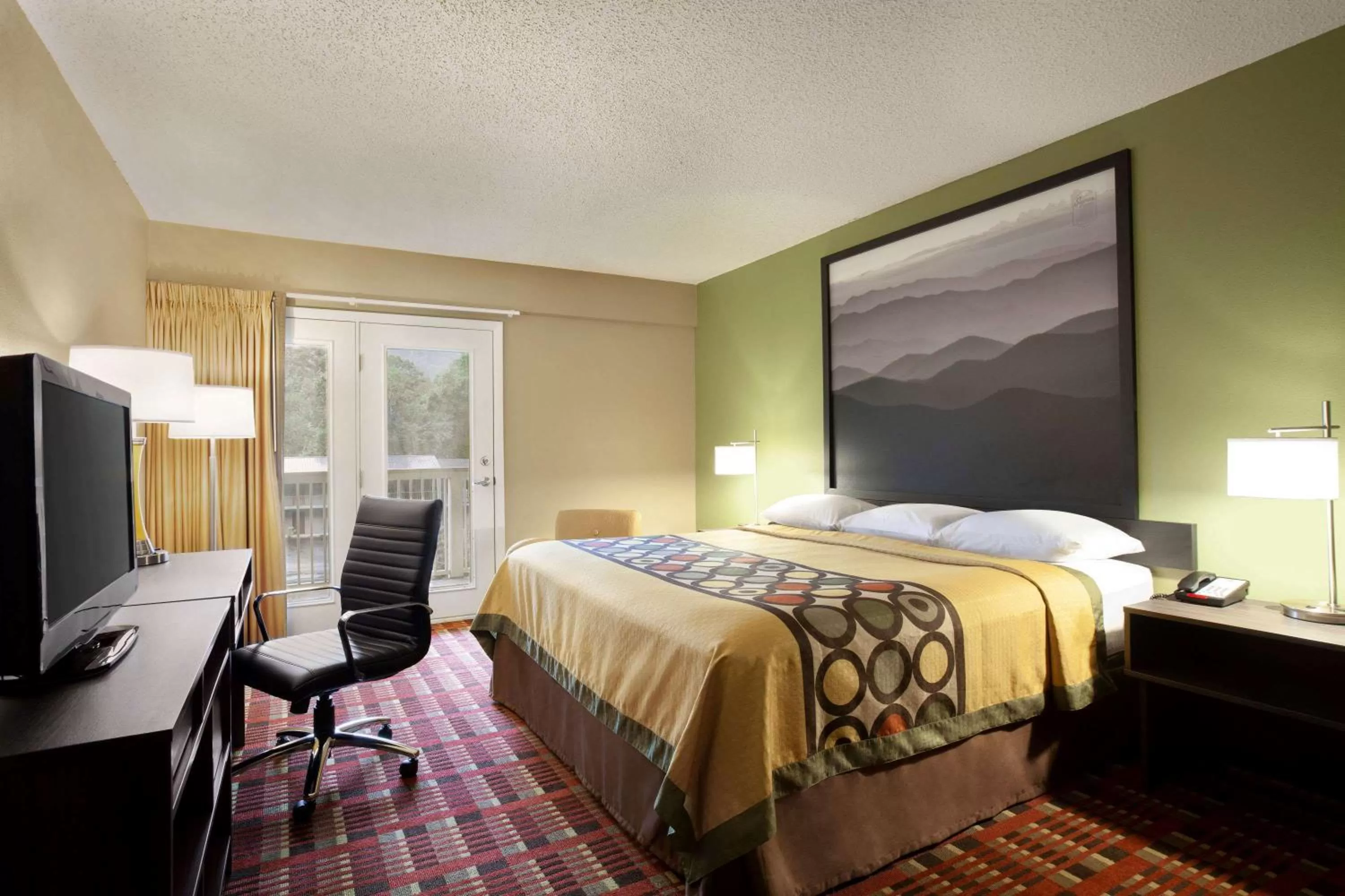 King Room - Non-Smoking in Super 8 by Wyndham Cherokee