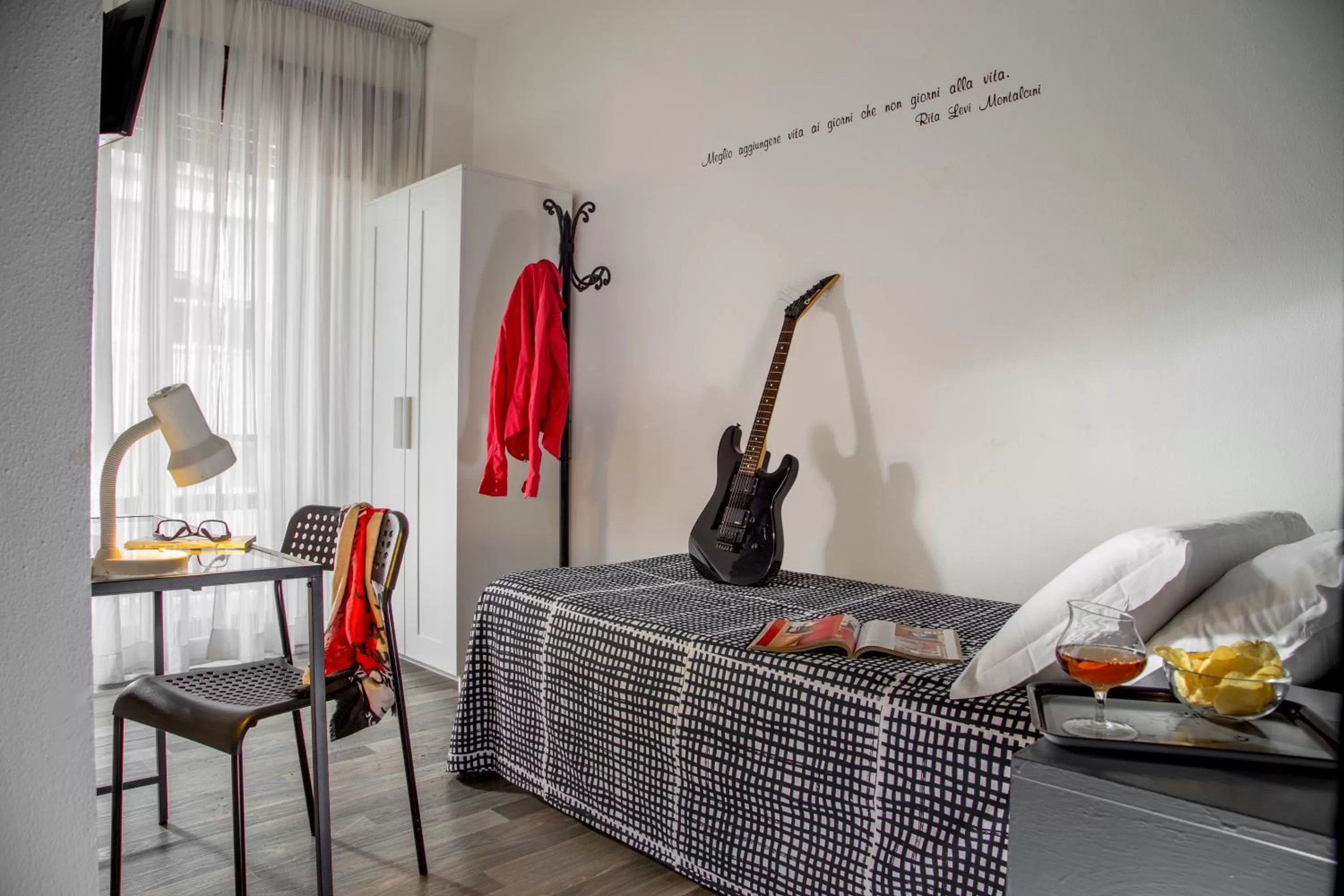 Single Room in Radio Hotel