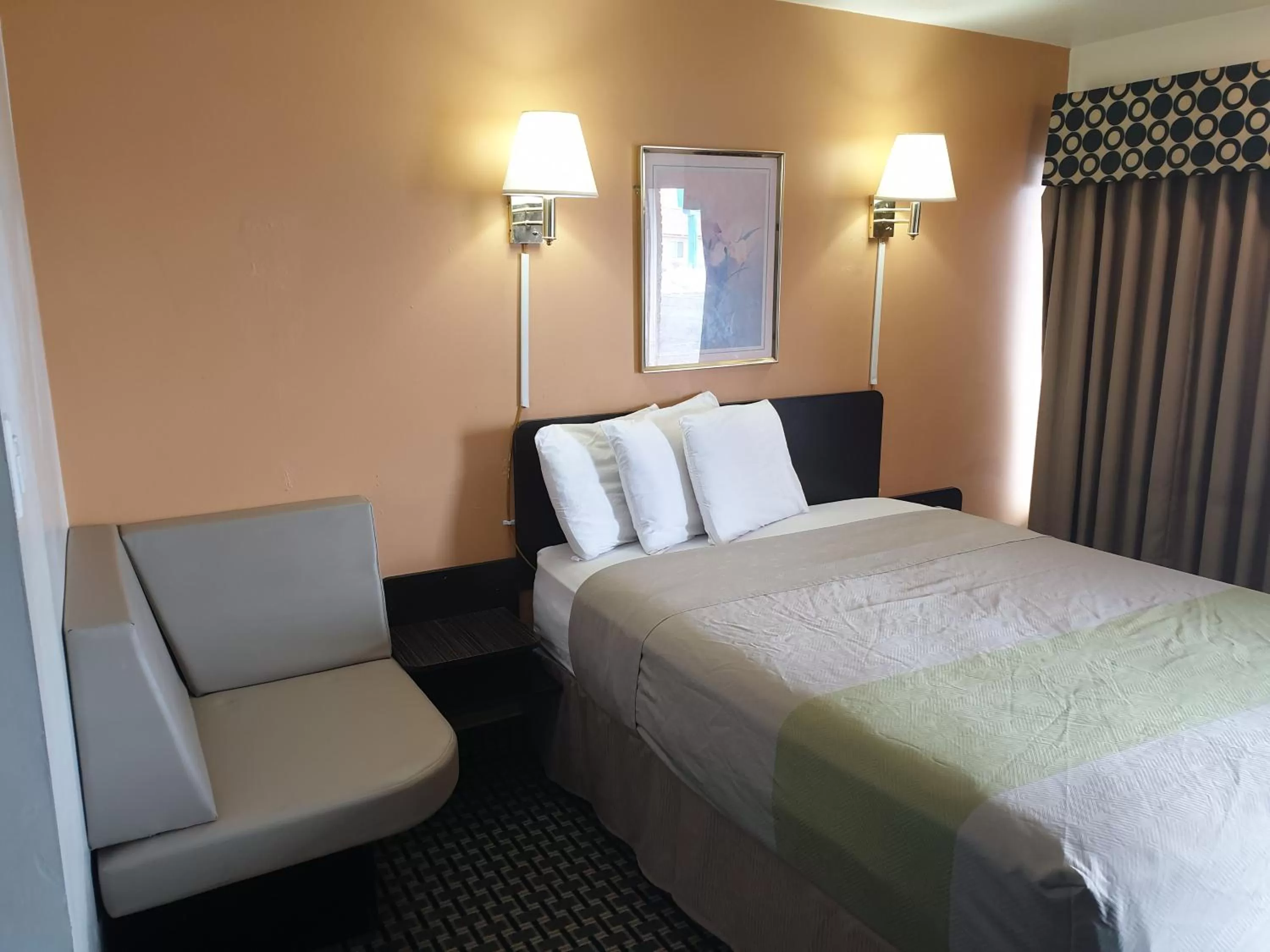 King Room in Split Mountain Motel