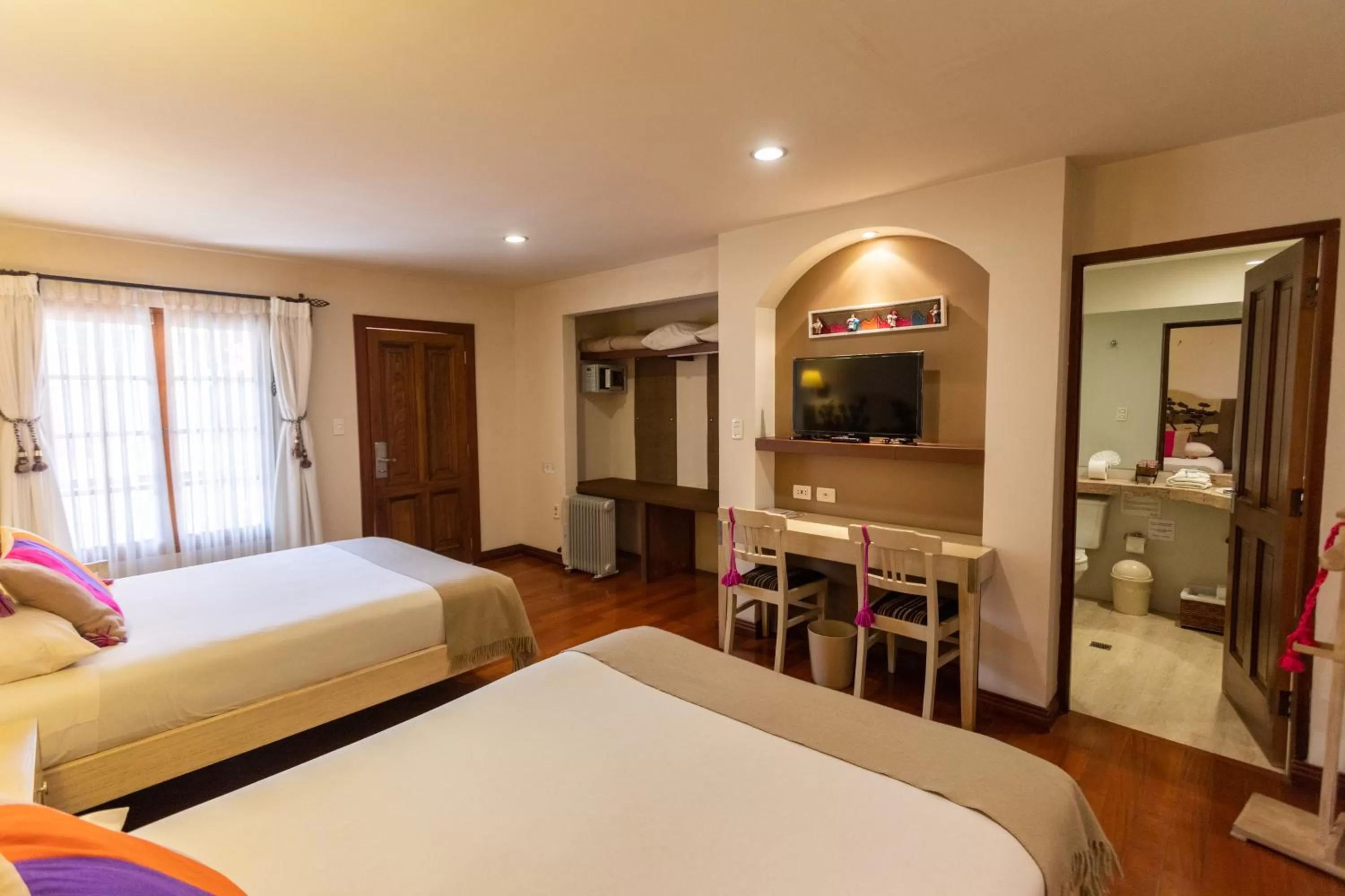 Comfort Queen Room with Two Queen Bed in Hotel Rosario La Paz