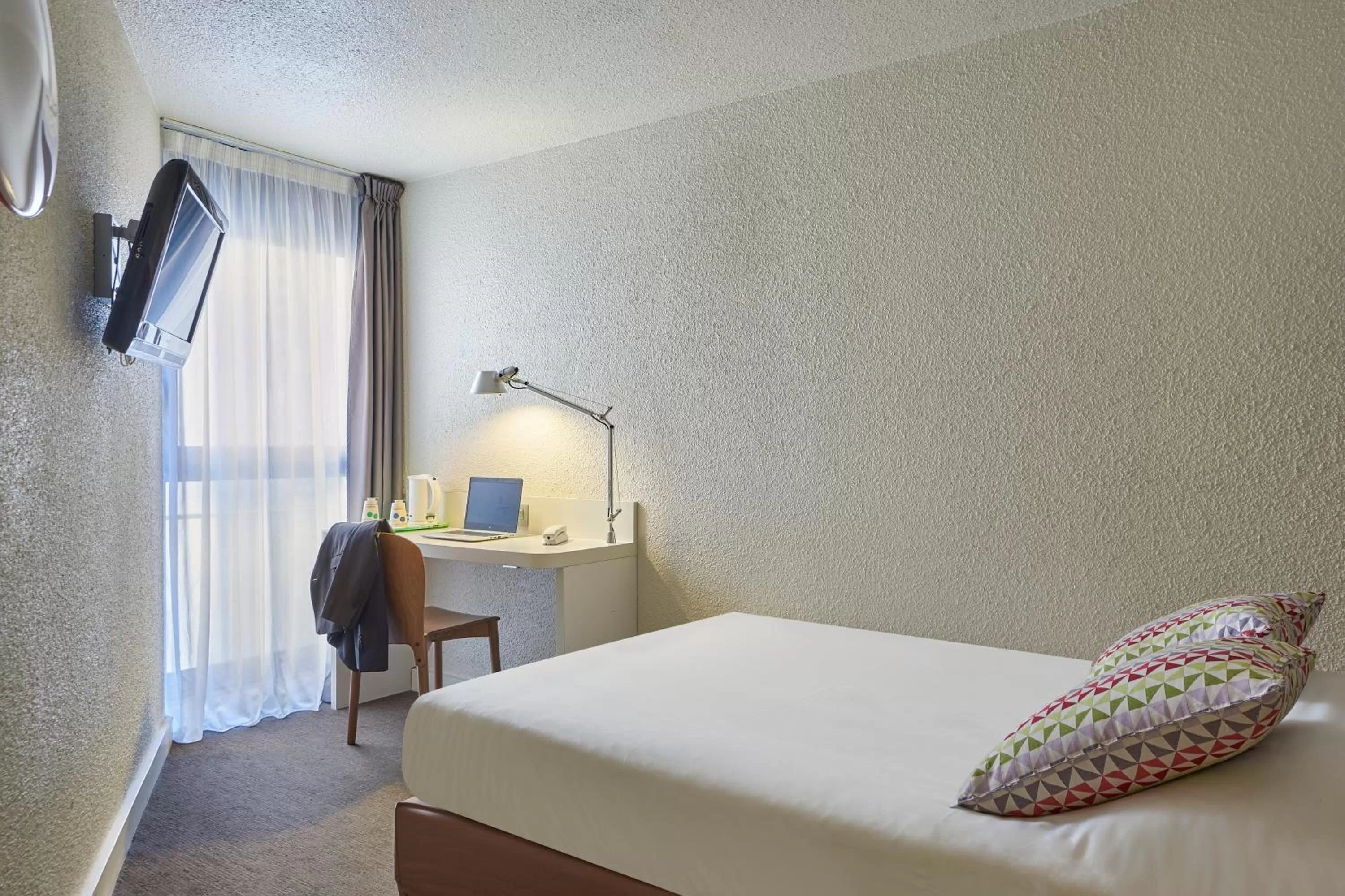 Single Room - single occupancy in Campanile Lyon Centre - Berges du Rhône