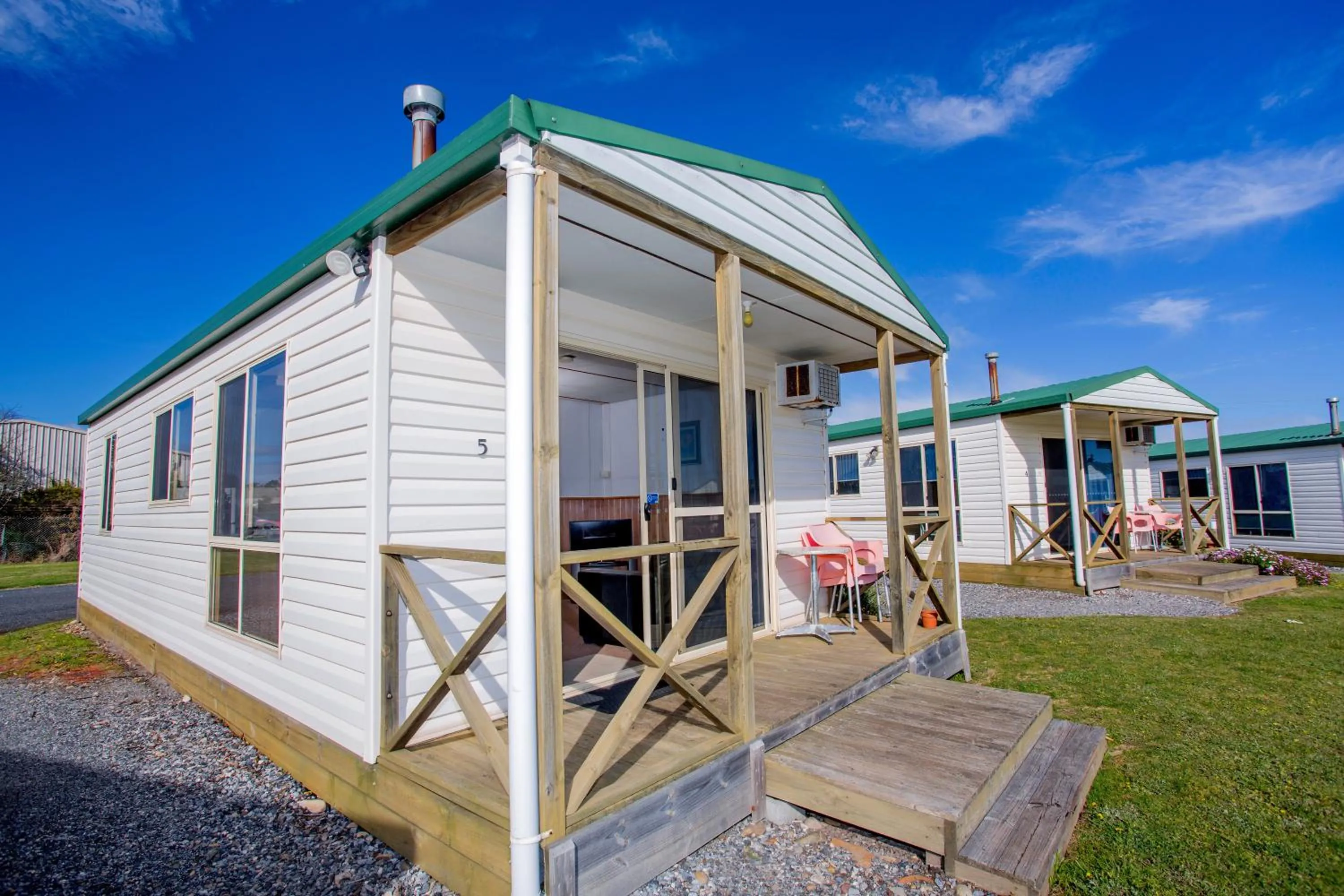 Standard Cottage - Sleeps 4 in Discovery Parks - Devonport