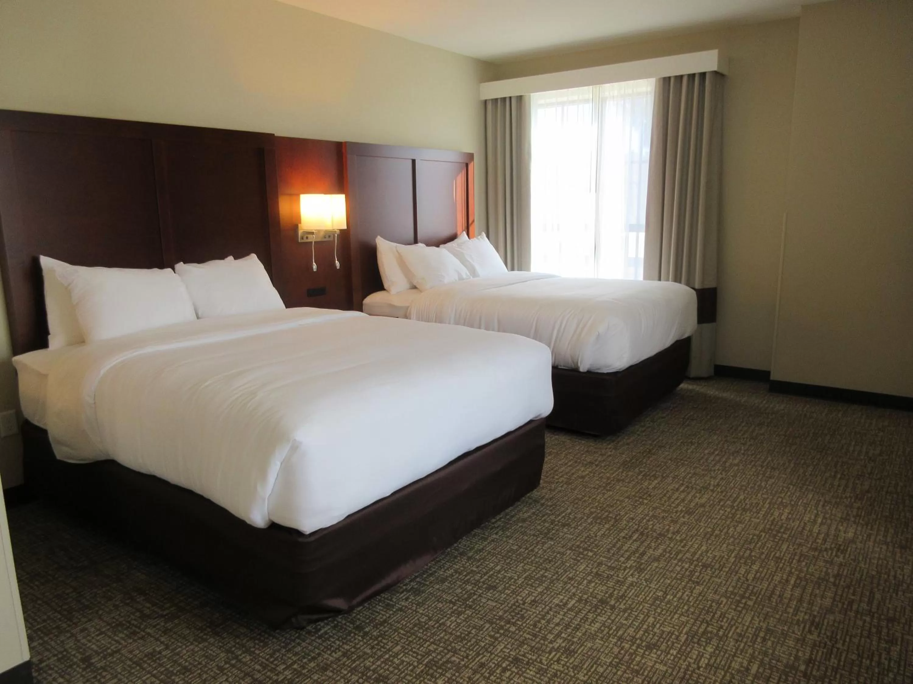 Queen Room with Two Queen Beds with Accessible Tub - Accessible/Non Smoking in Comfort Suites