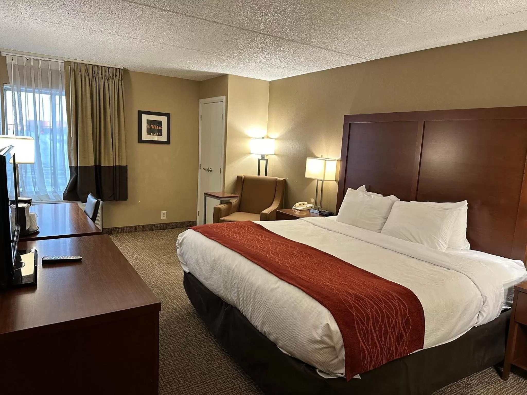 Standard King Room with Shower Bath in Holiday Inn Express & Suites Eden Prairie - Minneapolis by IHG