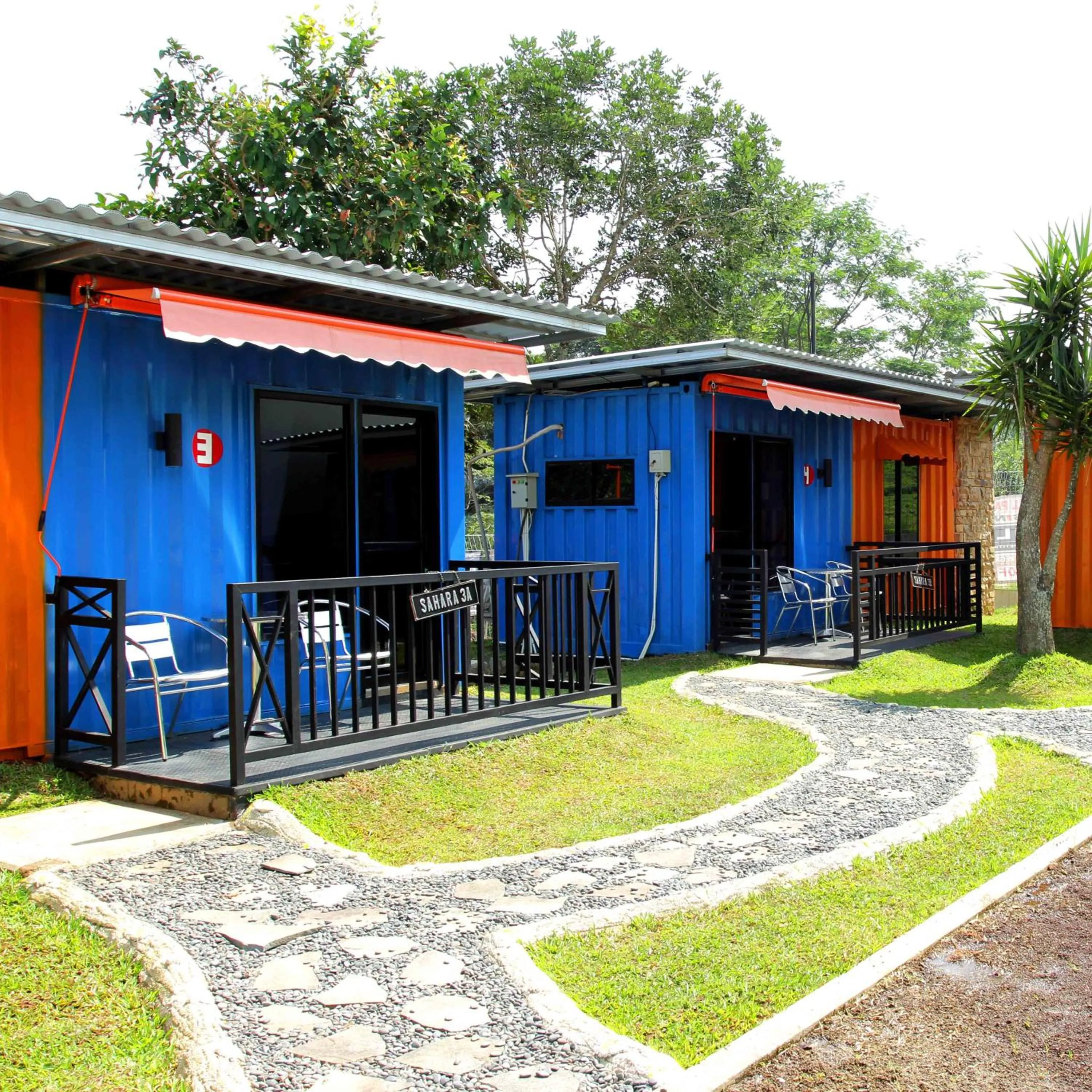 Sahara Container King in JSI Resort Megamendung