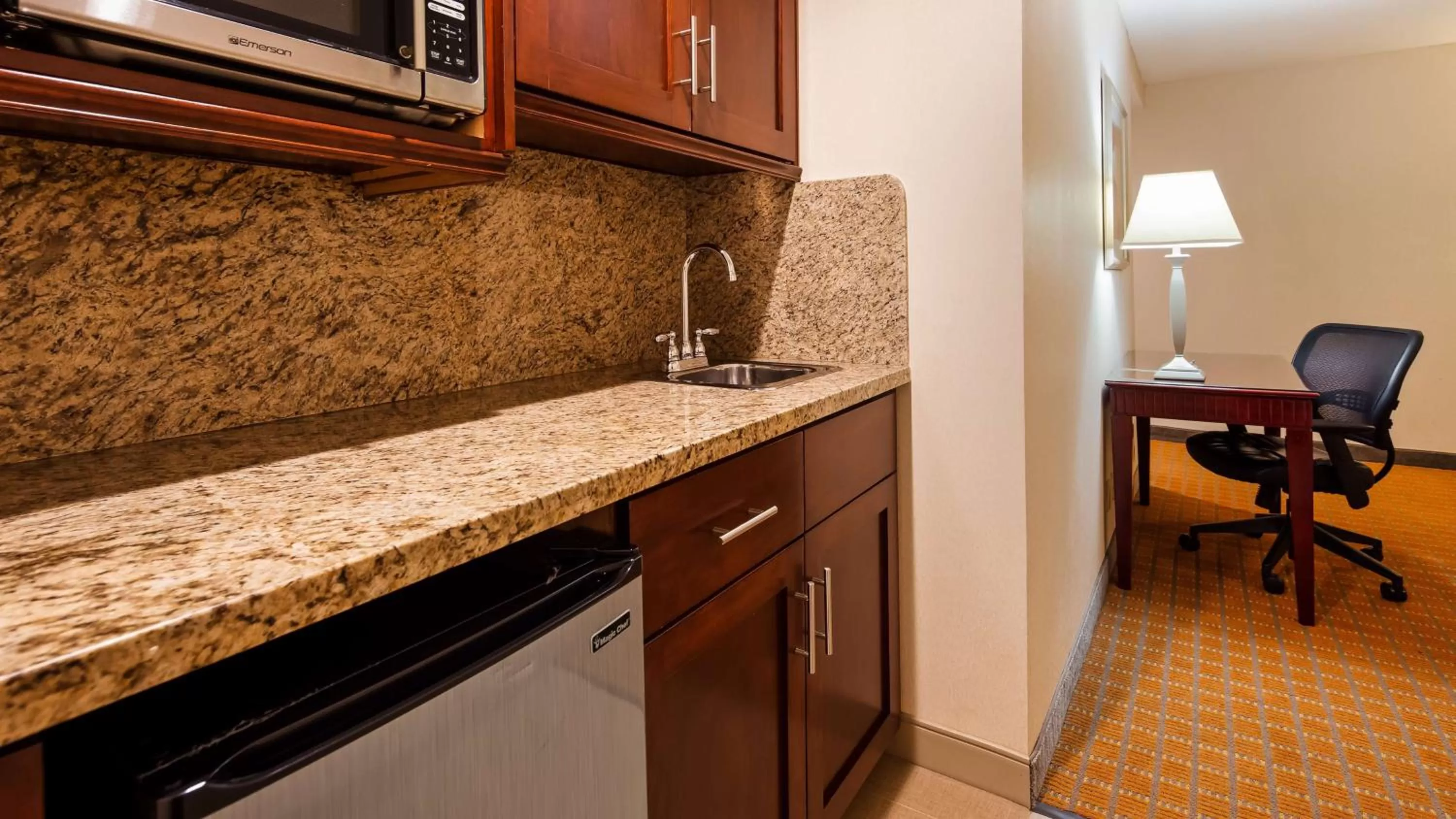 Deluxe King Room - Non-Smoking in Best Western Plus West Covina Inn