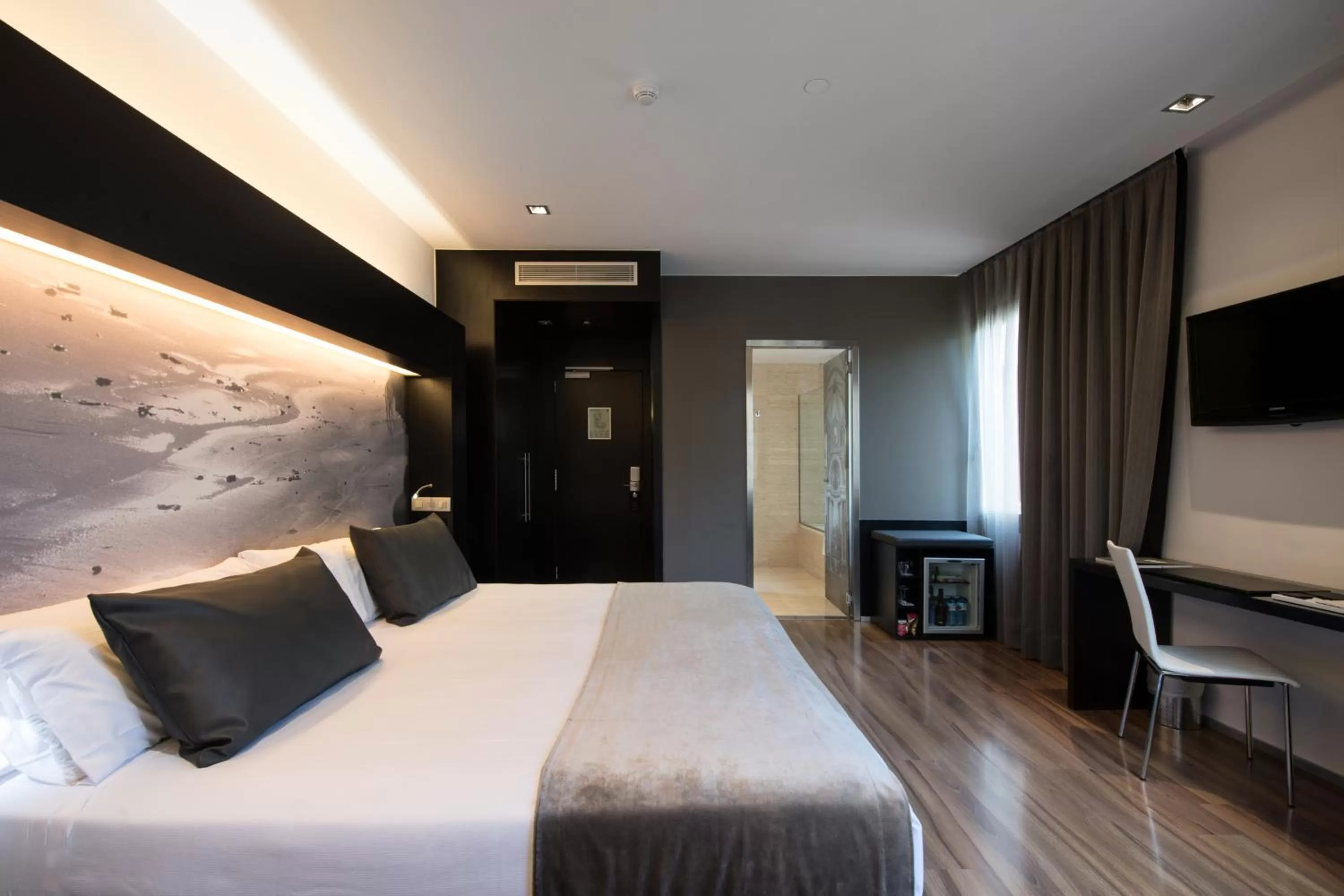 Double or Twin Room in Catalonia Catedral