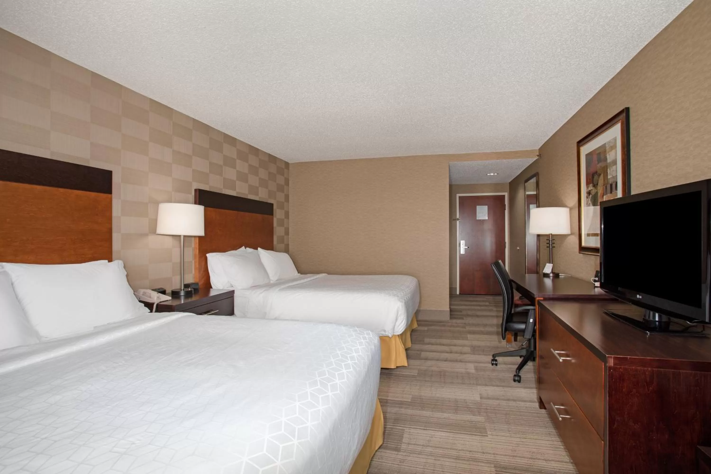 Standard Room with Two Queen Beds in Holiday Inn Express Hotel & Suites Littleton by IHG