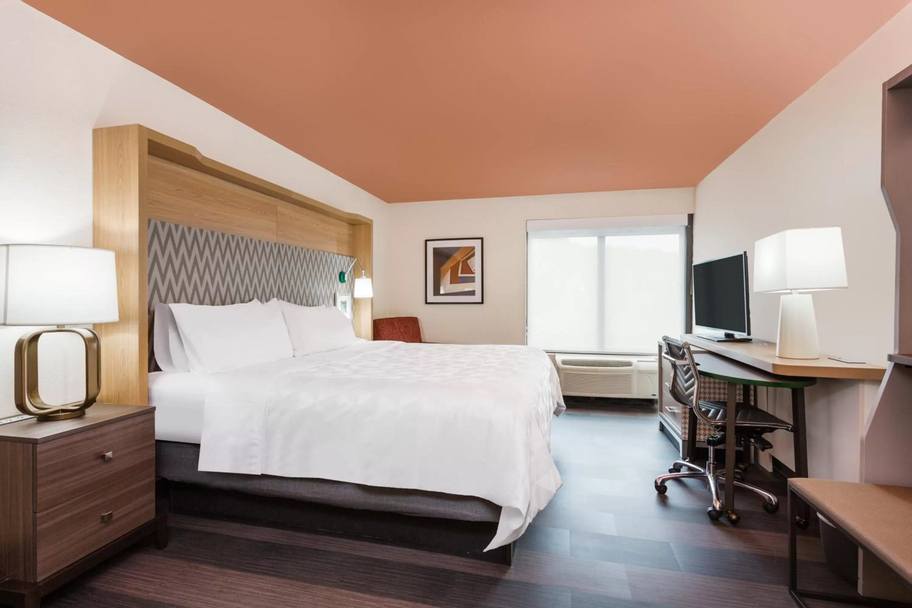 Standard King Room in Holiday Inn Timonium by IHG