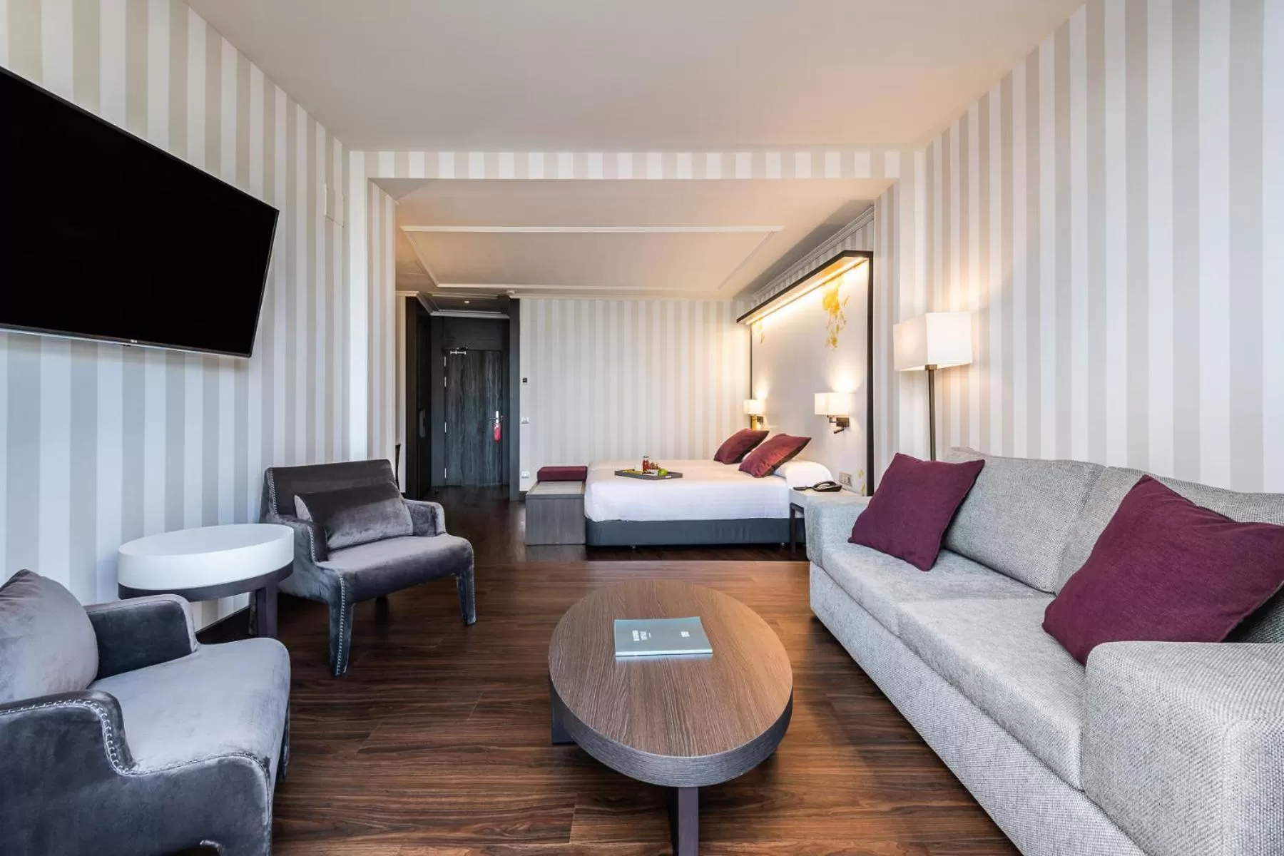 Deluxe Junior Suite in Intelier Palacio San Martin