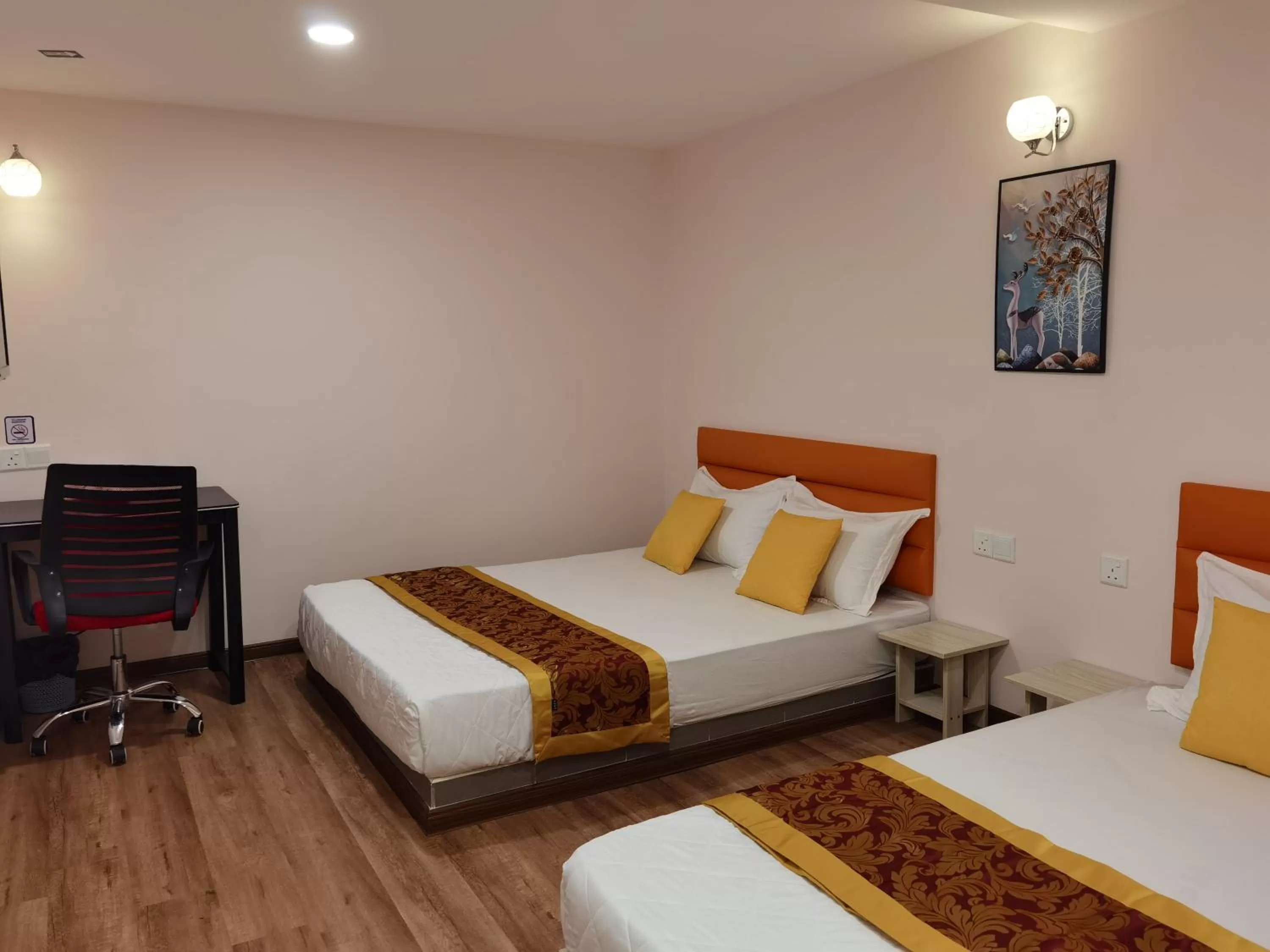 Superior Triple Room in MORNINGS HOTEL