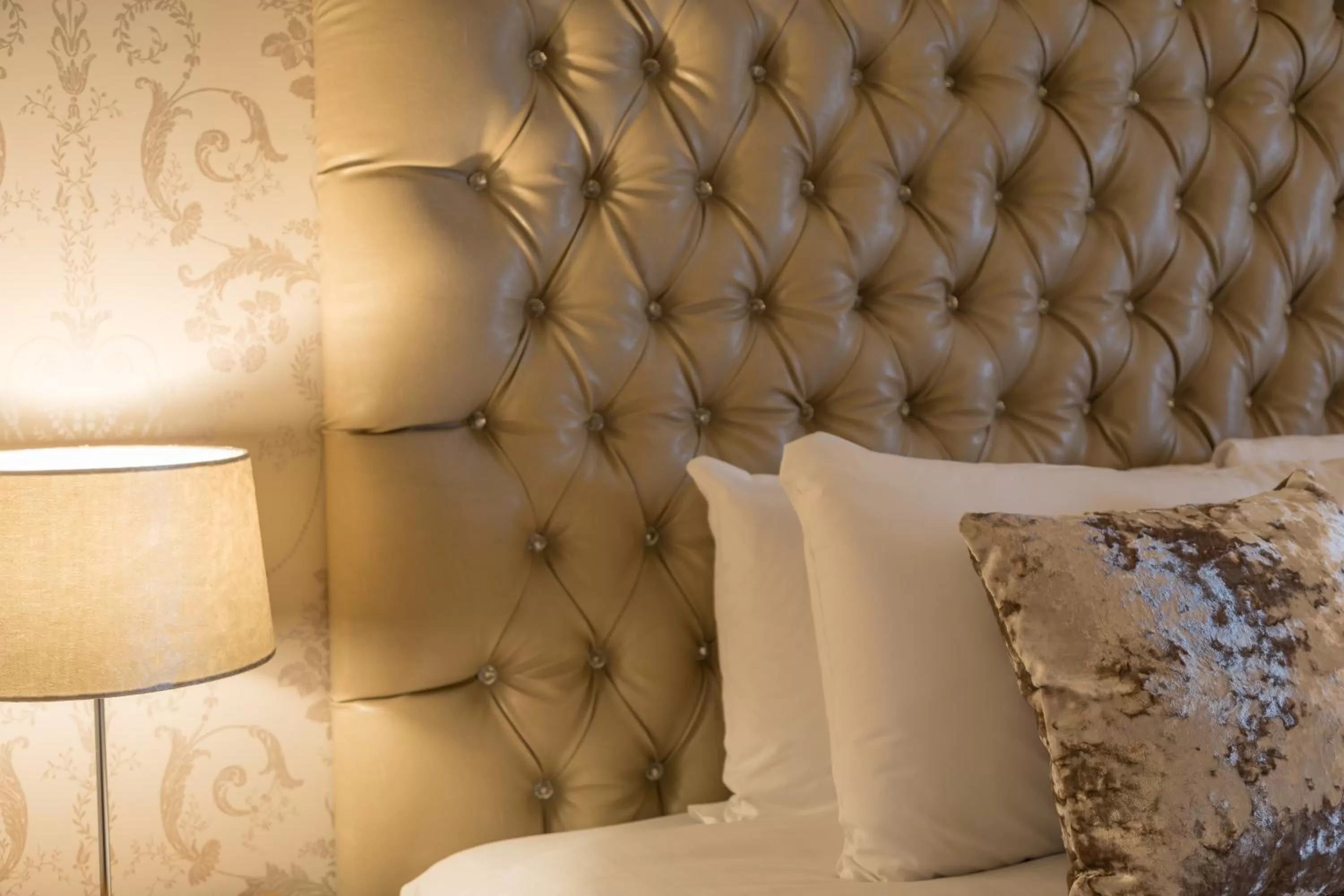 Double Room in Raheen Woods Hotel