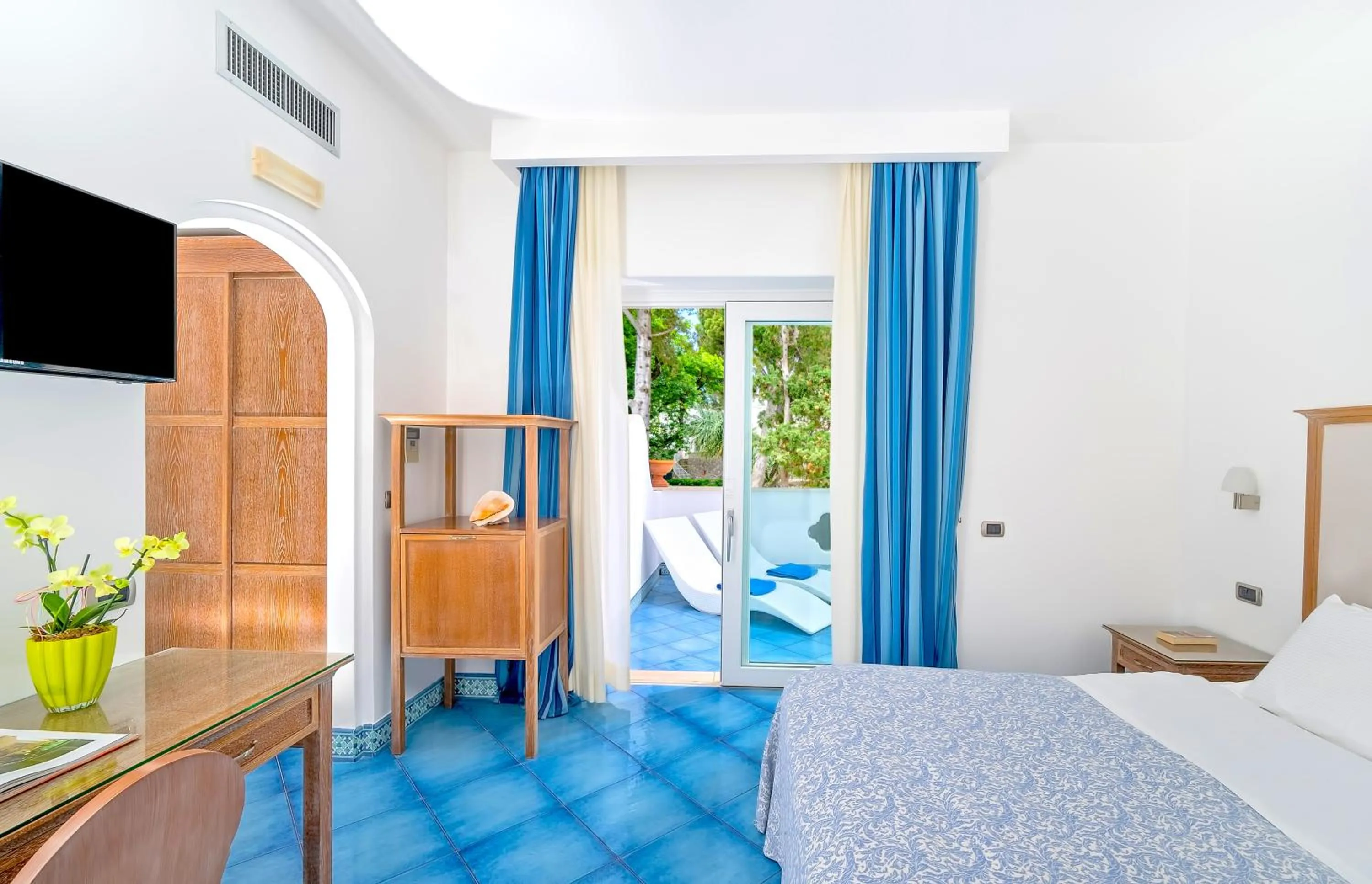 Comfort Room with Village View Terrace  in Hotel La Floridiana