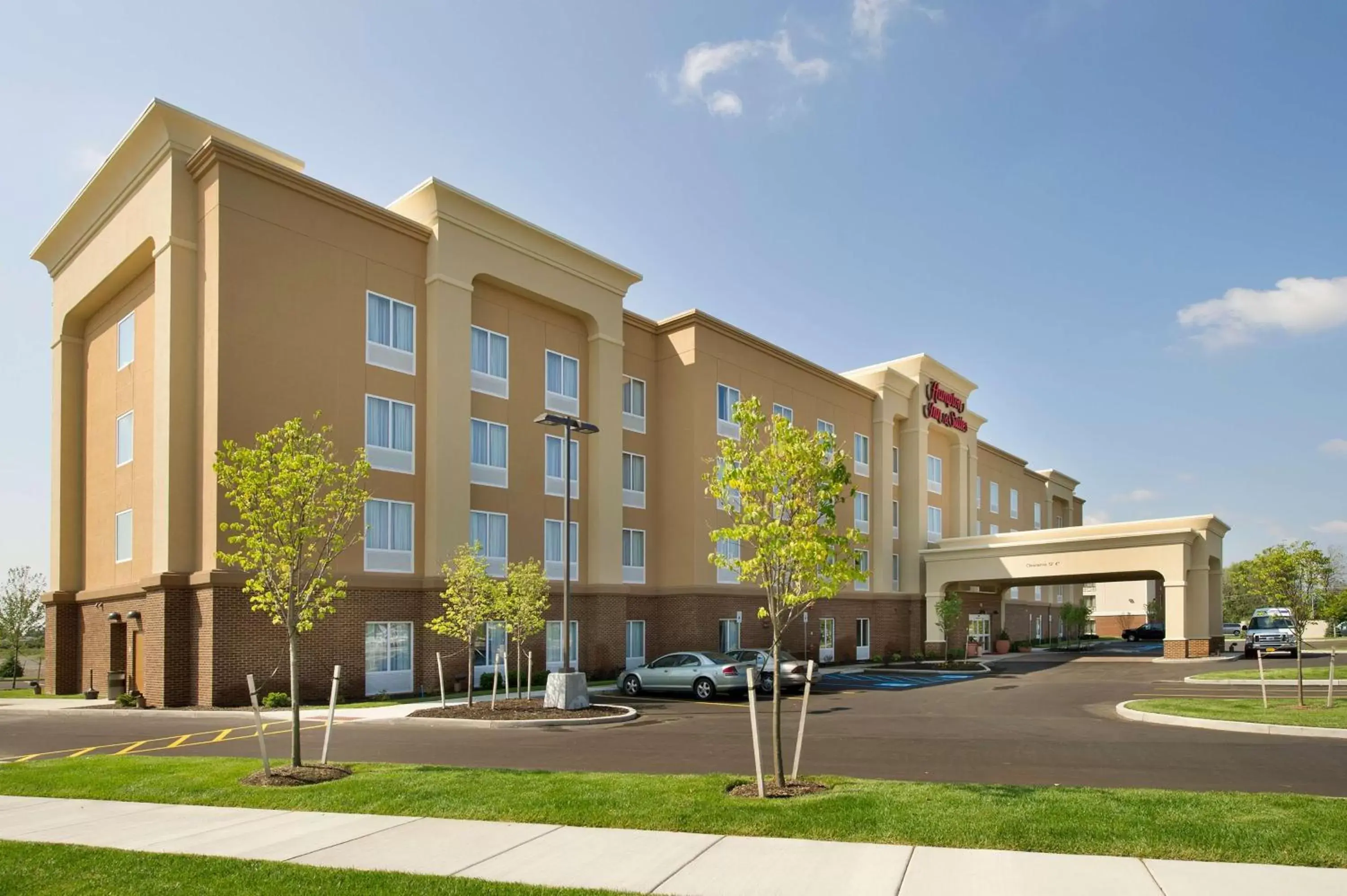 Hampton Inn & Suites - Buffalo Airport Hampton Inn & Suites - Buffalo Airport