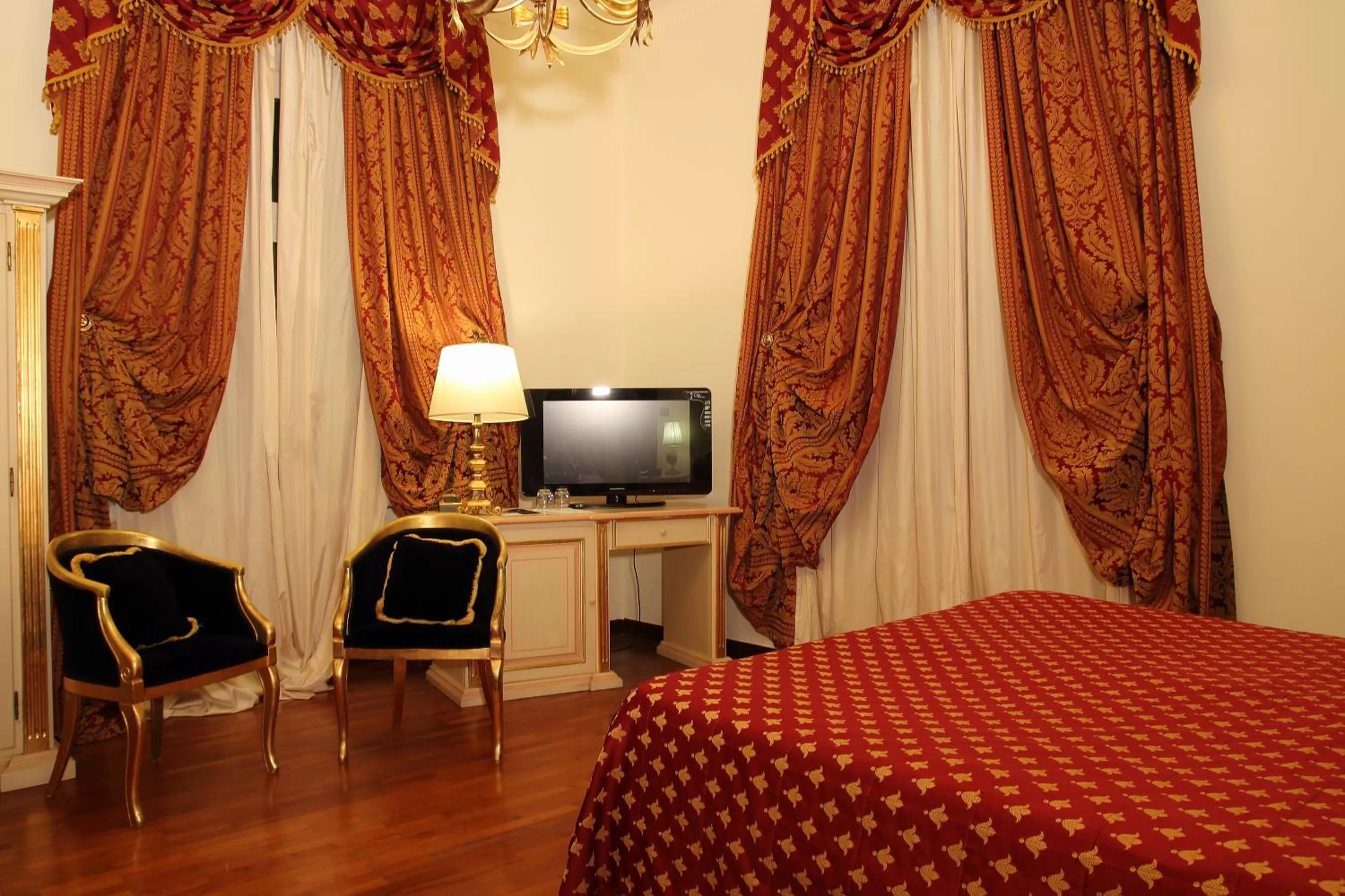 Superior Double Room with Spa Access in Hotel Columbia Wellness & Spa