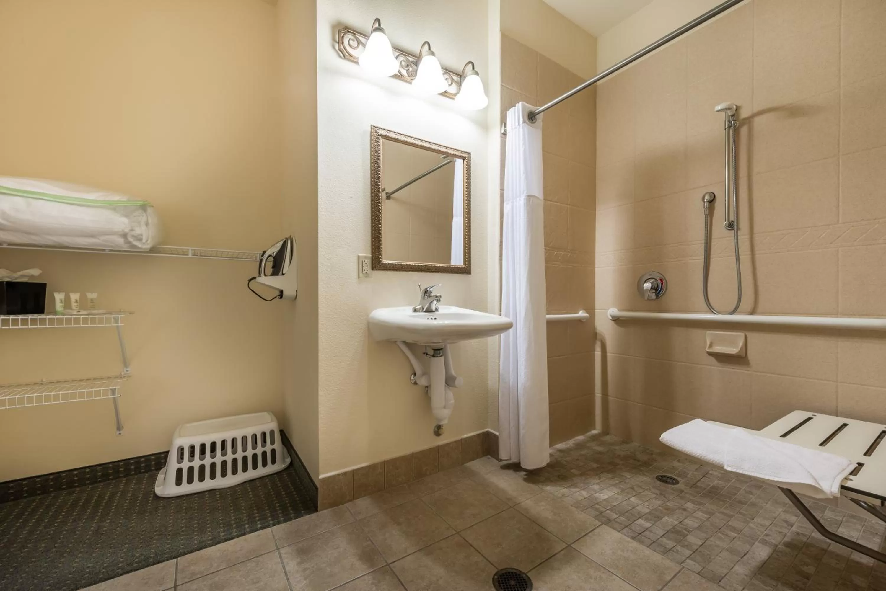 Two-Bedroom Suite with Roll-In Shower - Disability Access in Staybridge Suites Gulf Shores by IHG