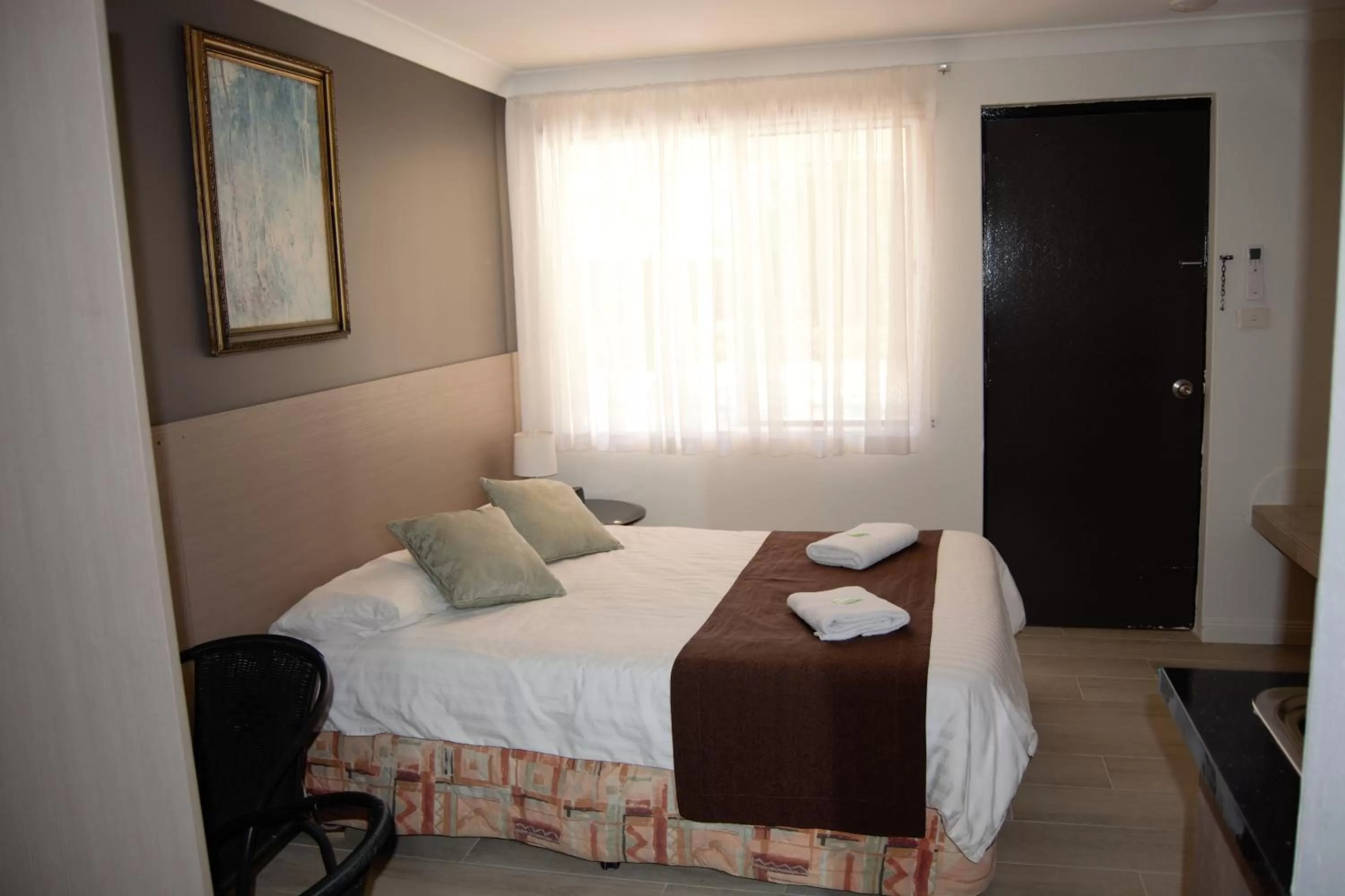 Standard Double Room in Civic Motor Inn