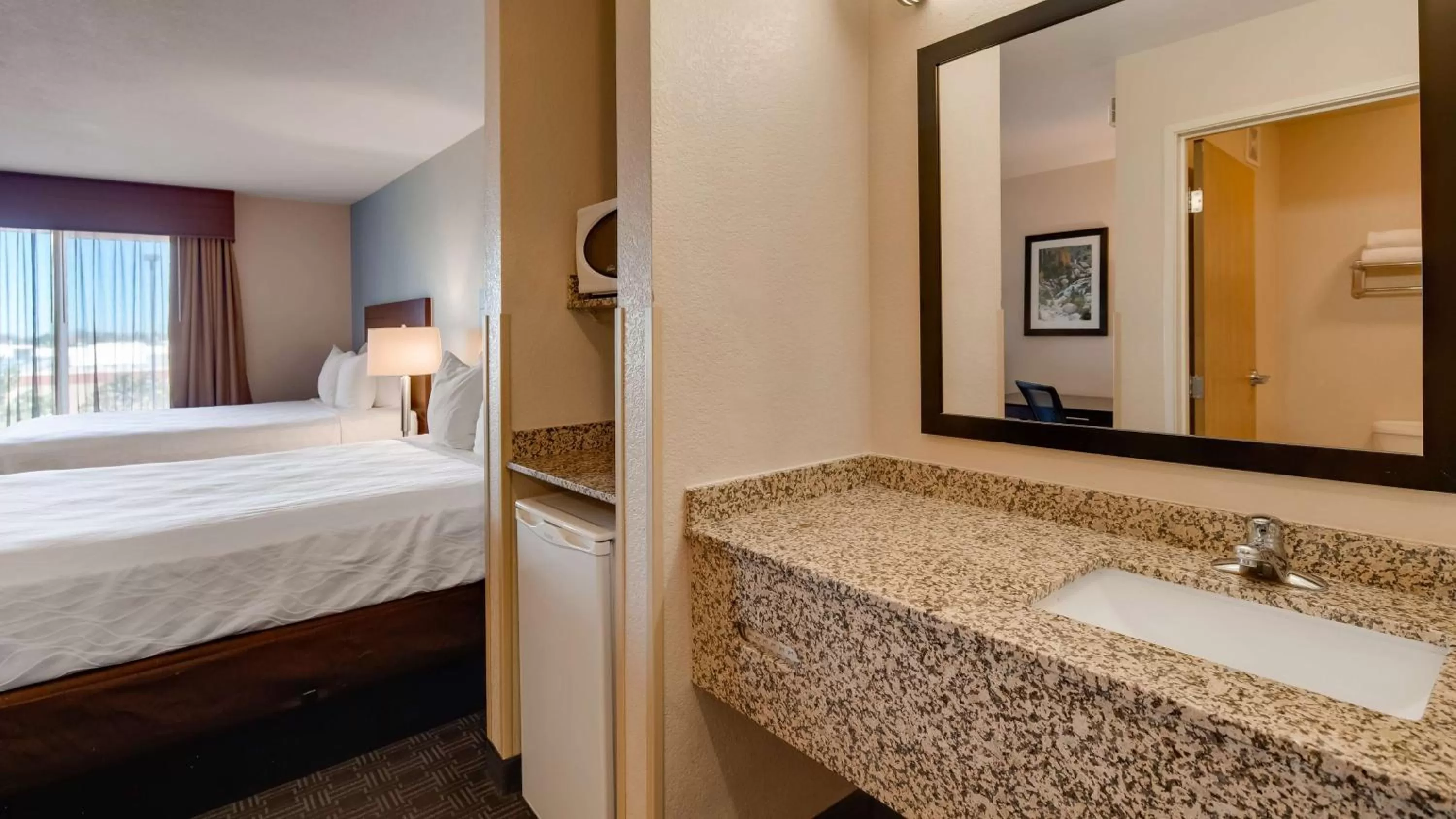 Queen Suite with Two Queen Beds/Sofa Bed - Non-Smoking in Best Western Plus Gateway Inn & Suites - Aurora