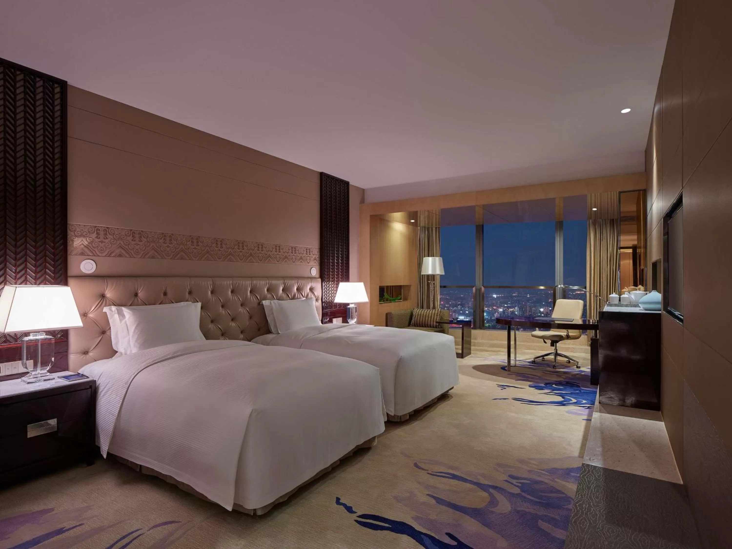 Executive Twin Room - Lounge Access in Hilton Haikou