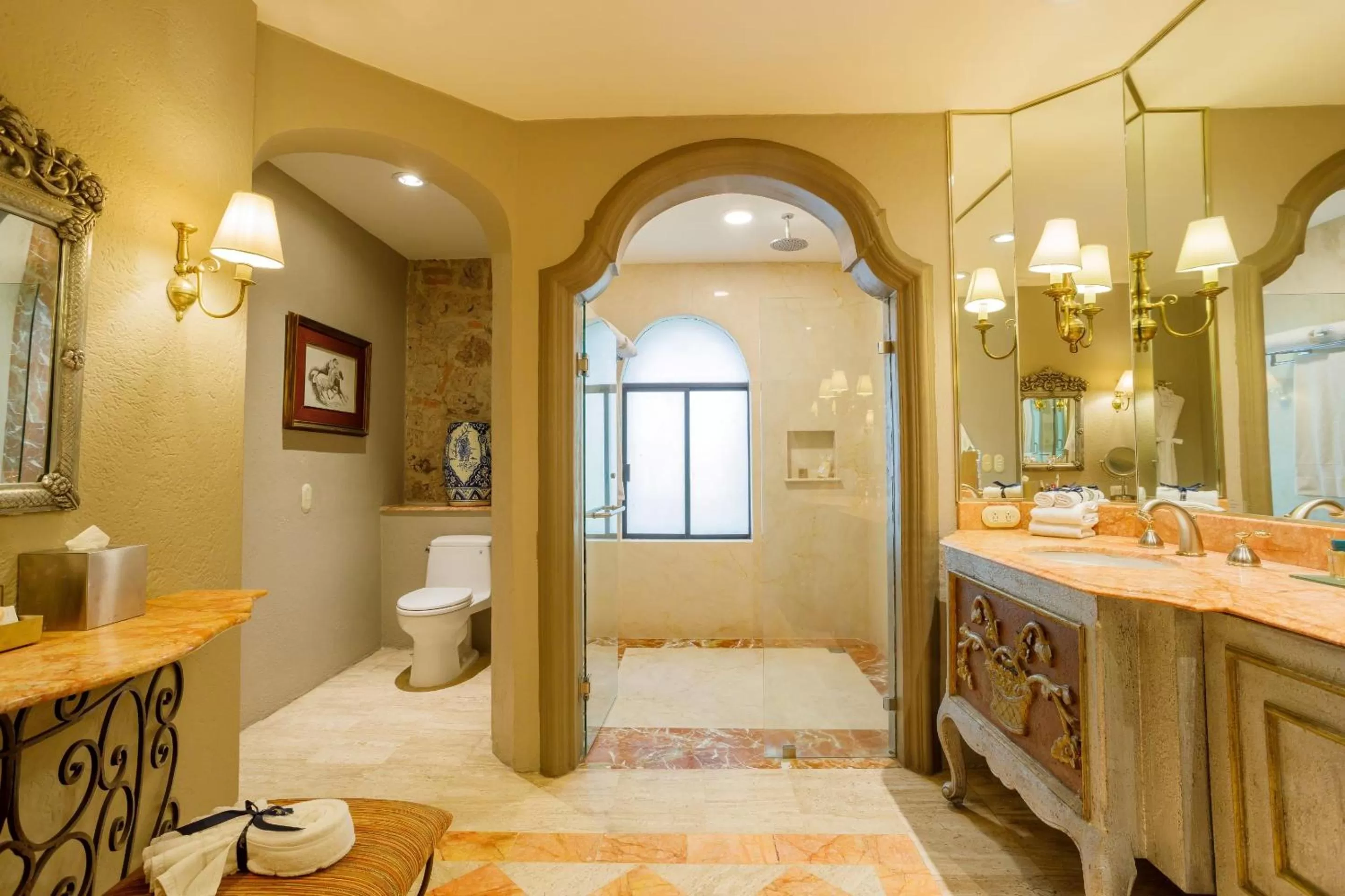 Grand Class King Suite in Quinta Real Guadalajara