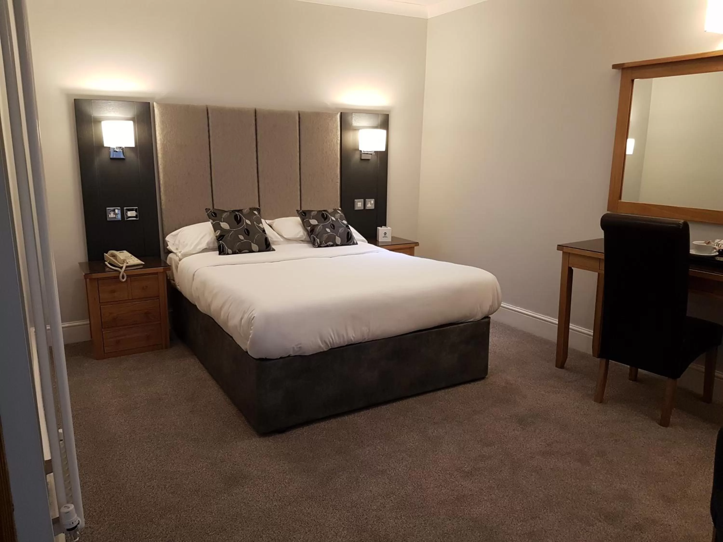 Coach House Double Room Annex Building in The Diplomat Hotel Restaurant & Spa