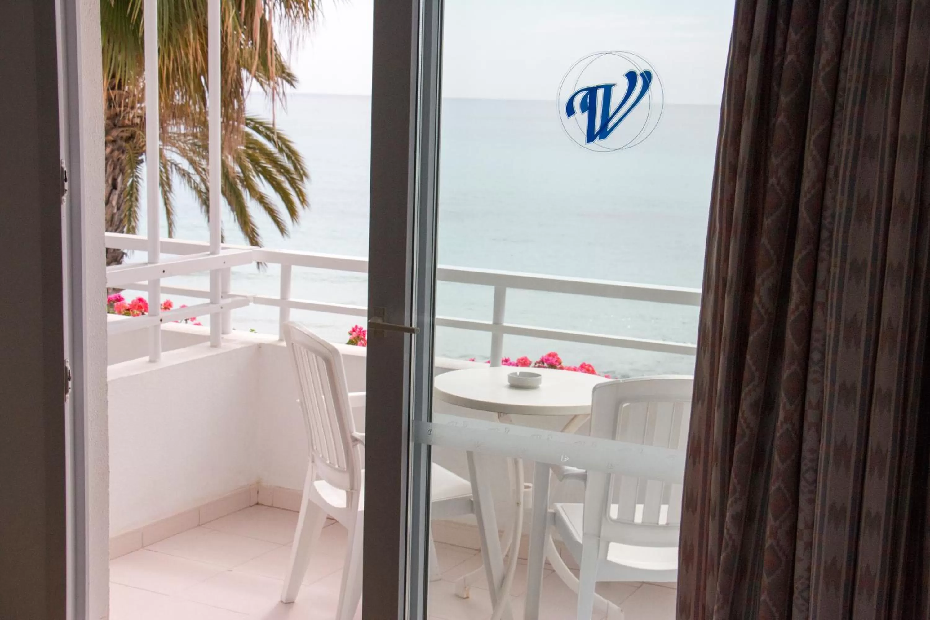 Triple Room with Sea View in Hotel Voramar