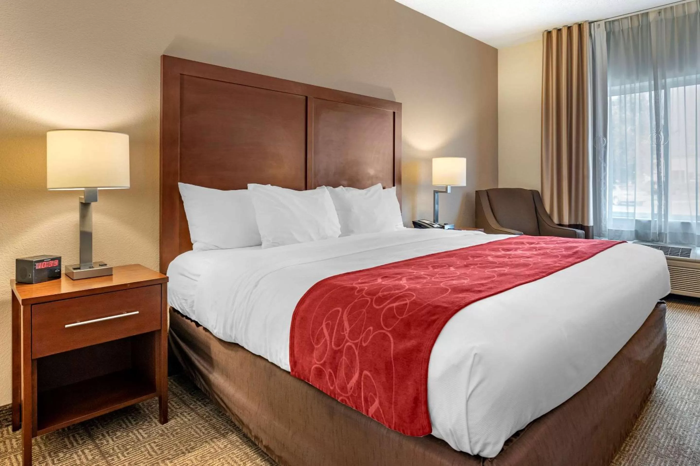 King Room - Accessible/Non-Smoking in Comfort Suites Columbus West - Hilliard