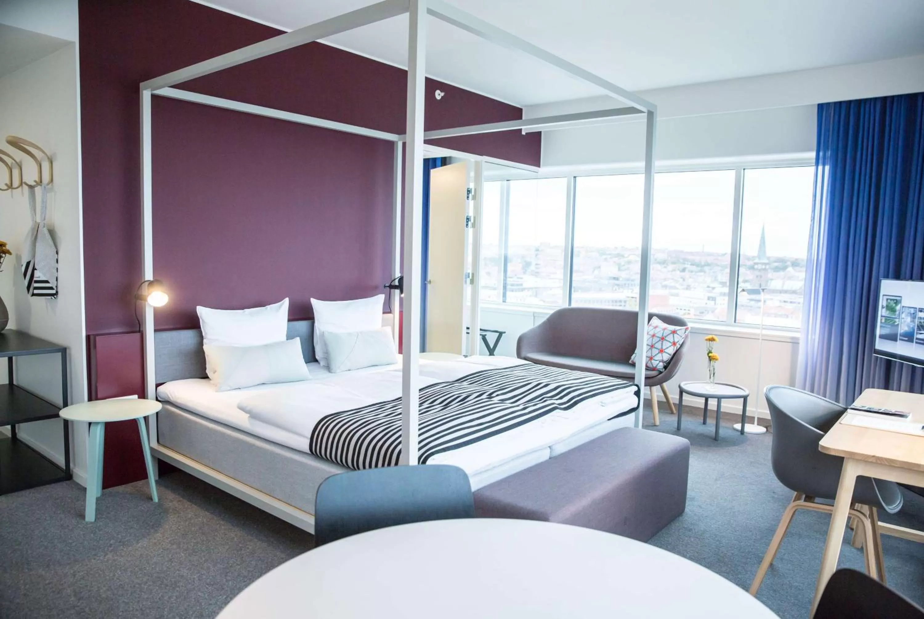 1 Double Bed, Business, Corner Room, Non-Smoking in Comwell Aarhus Dolce by Wyndham