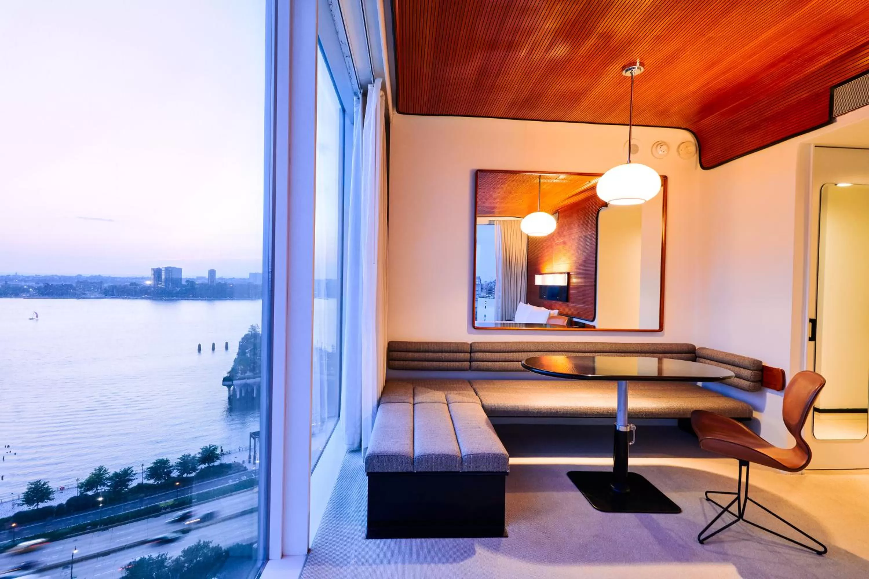 Corner King in The Standard, High Line New York