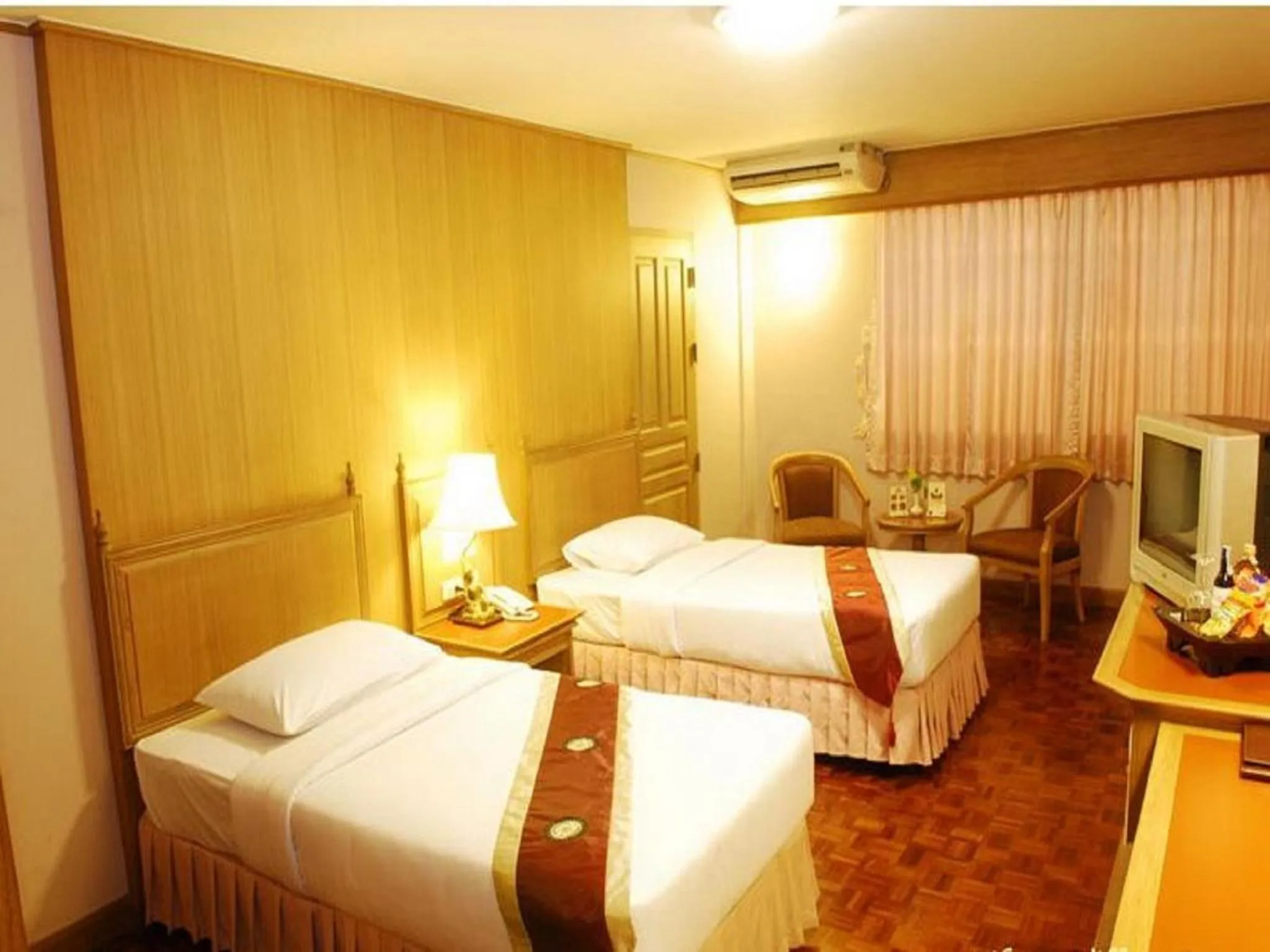 Deluxe Double or Twin Room in Silom Village Inn
