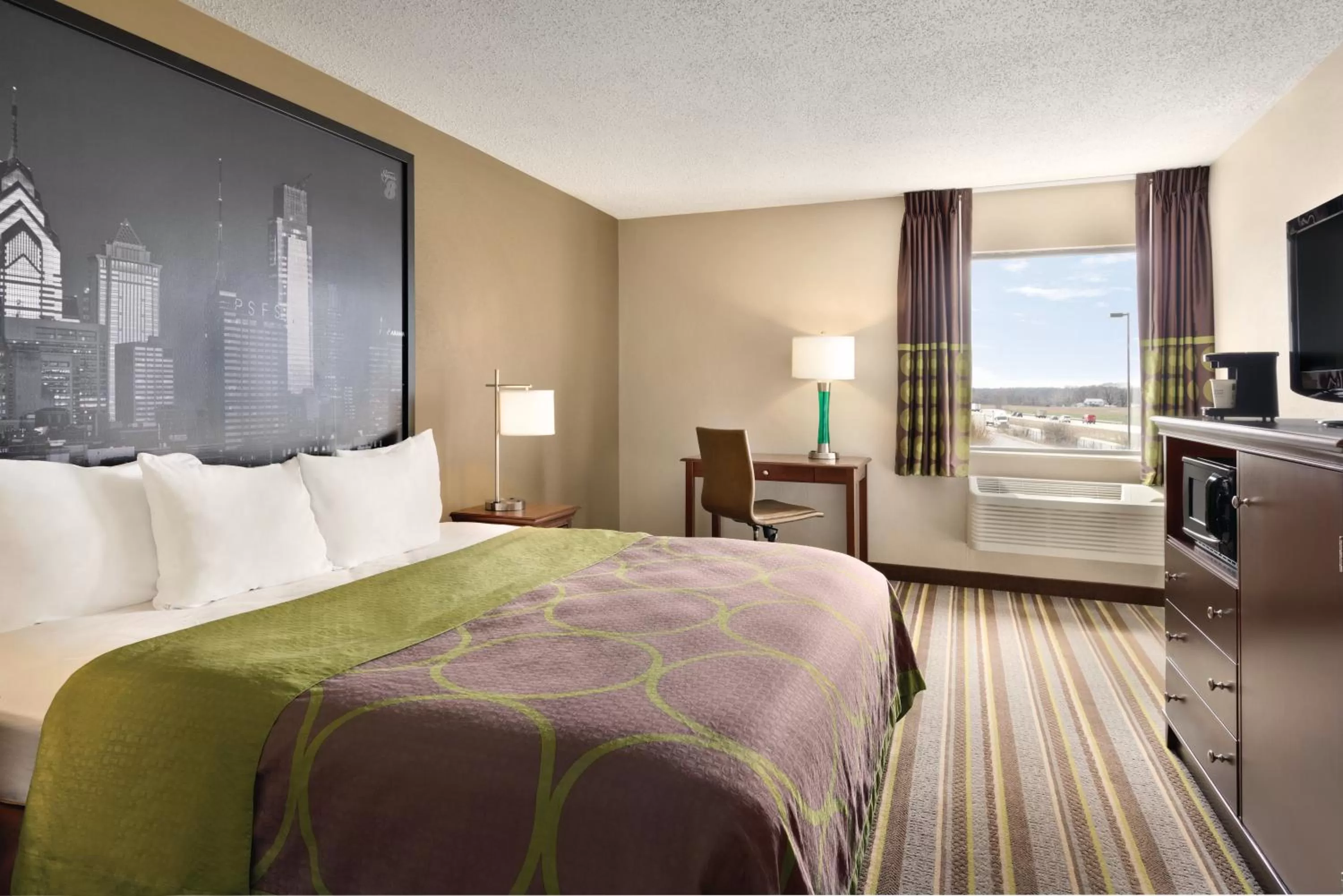 King Room - Non-Smoking in Super 8 by Wyndham Chambersburg I-81