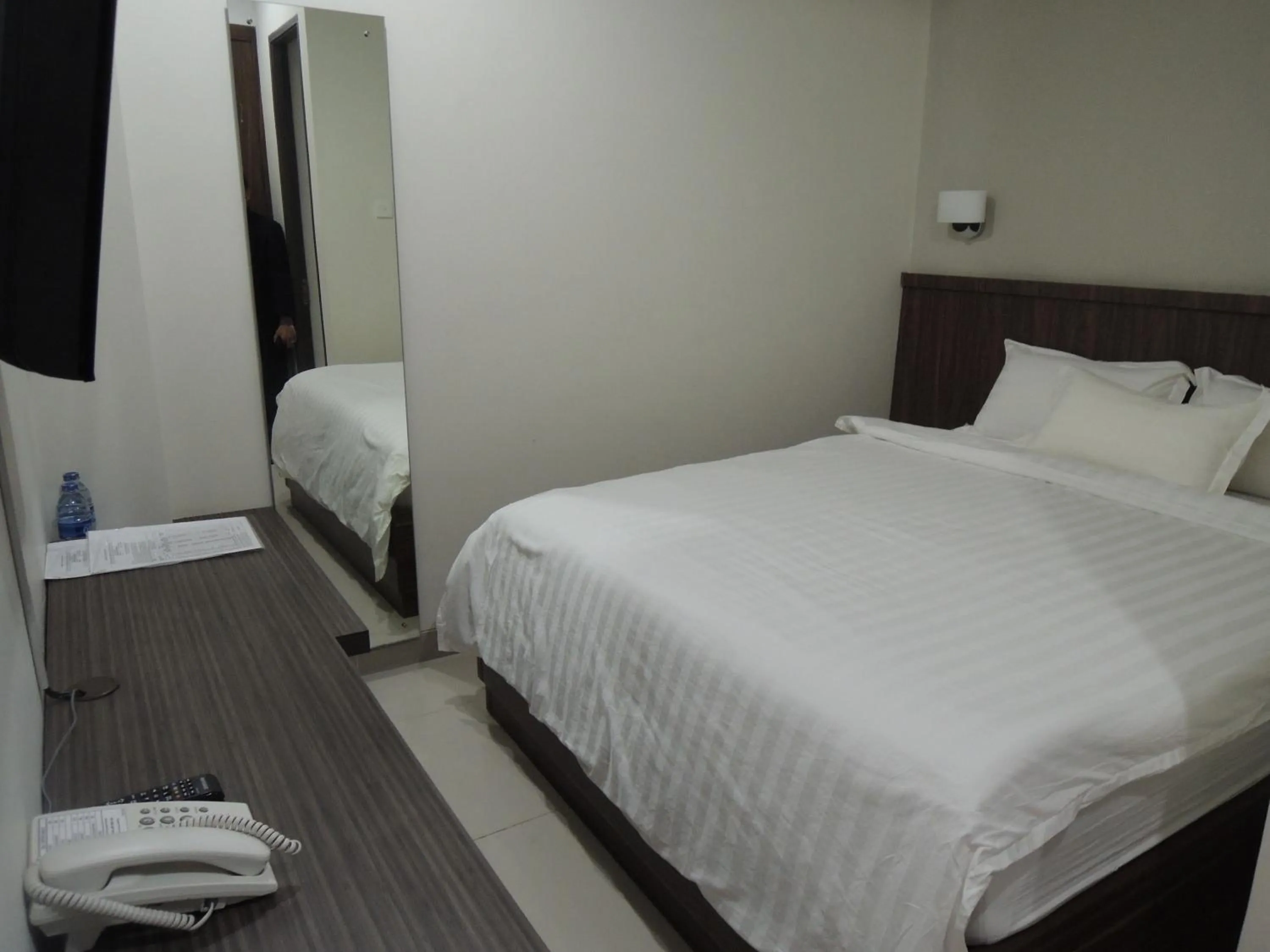 Standard Double Room in Harlys Residence