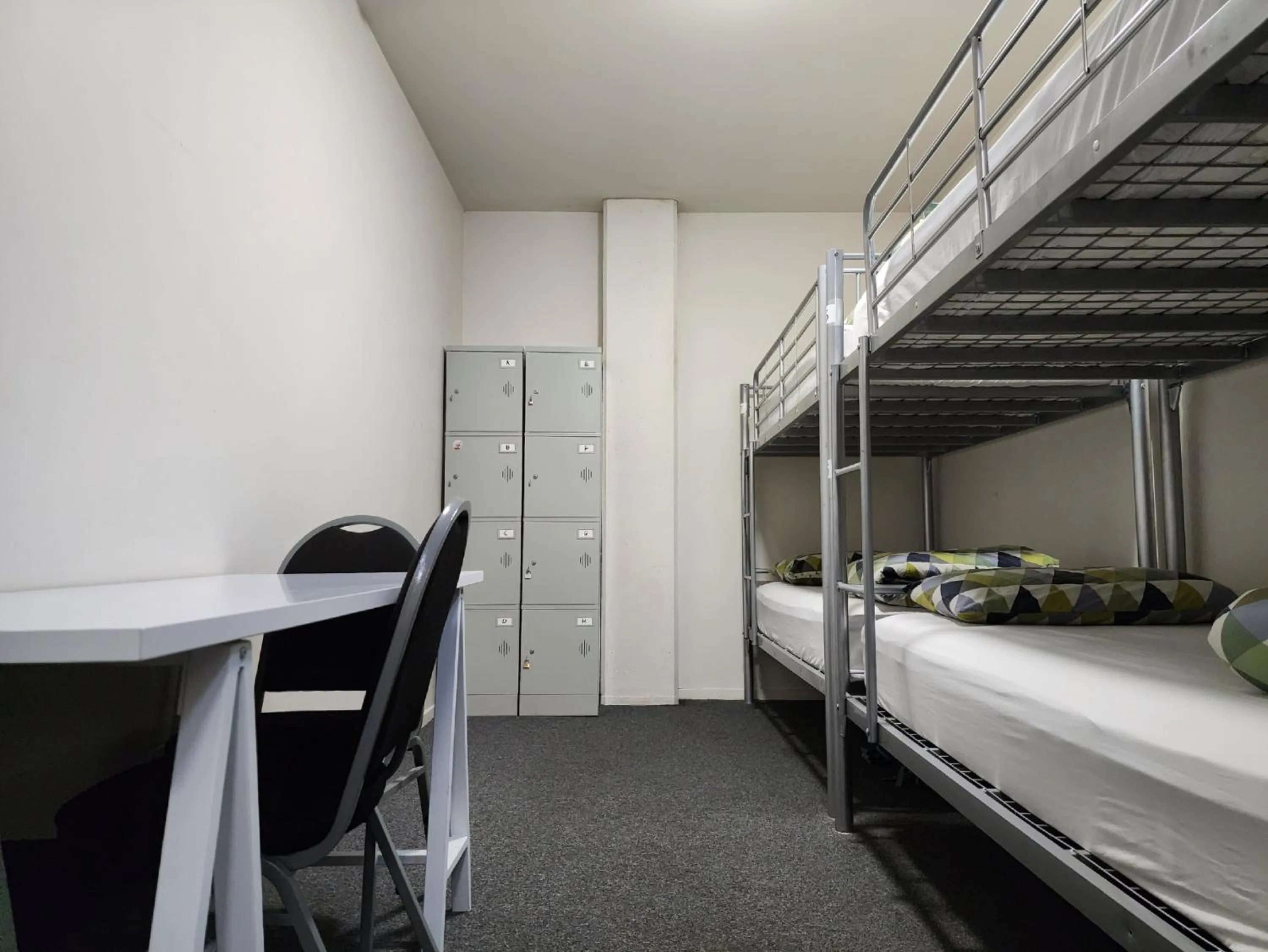 Share Bed in 8-Bed Mixed Dormitory (No Window) in Newton Lodge Auckland