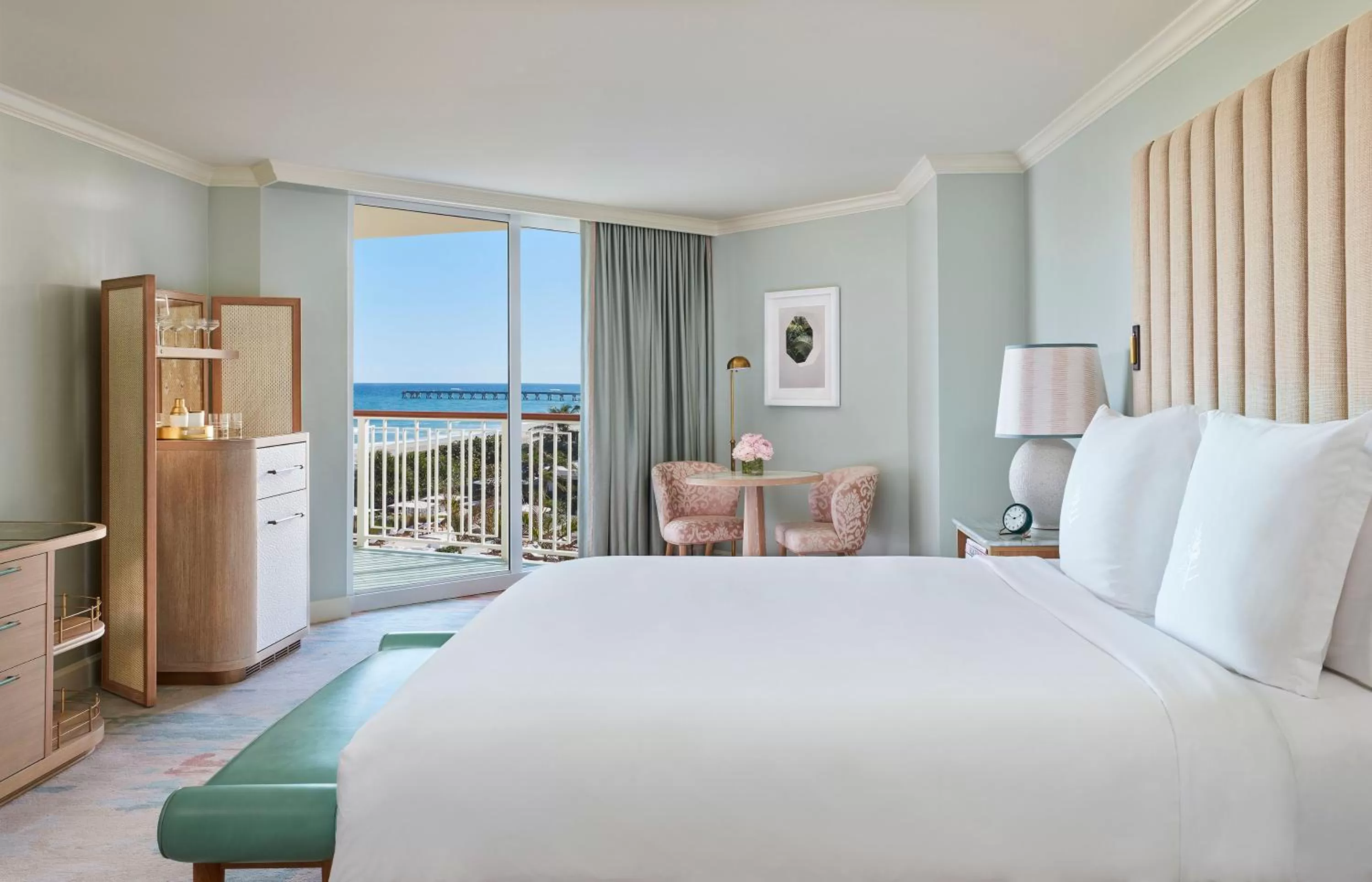 Ocean View Room - Two Double beds in Four Seasons Resort Palm Beach