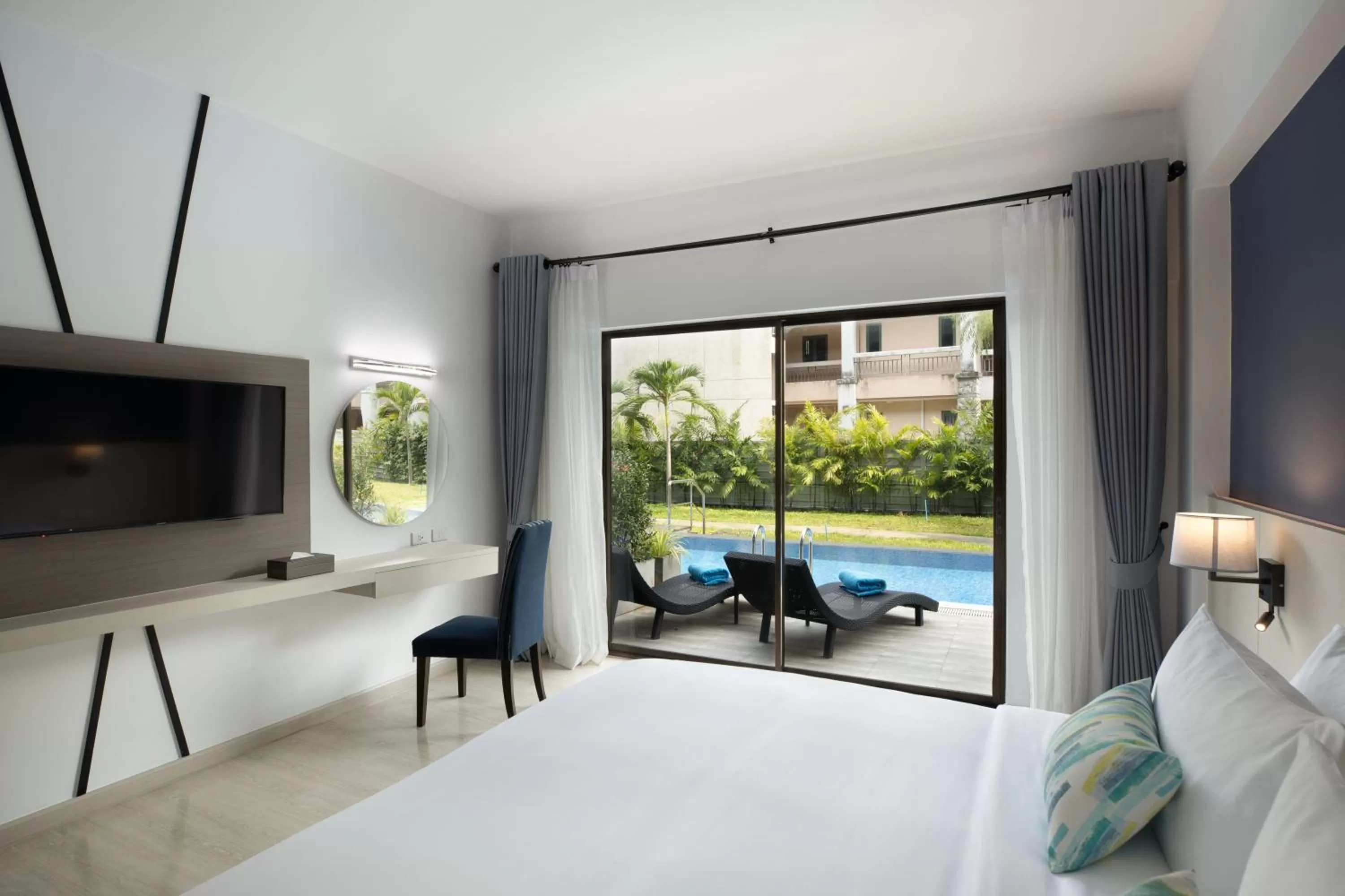 Deluxe Twin Room with Pool Access in Centara Life Cha-Am Beach Resort Hua Hin