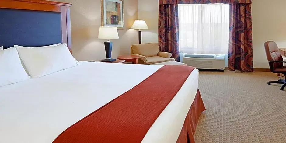 Holiday Inn Express & Suites Albany Airport Area - Latham by IHG Holiday Inn Express & Suites Albany Airport Area - Latham by IHG
