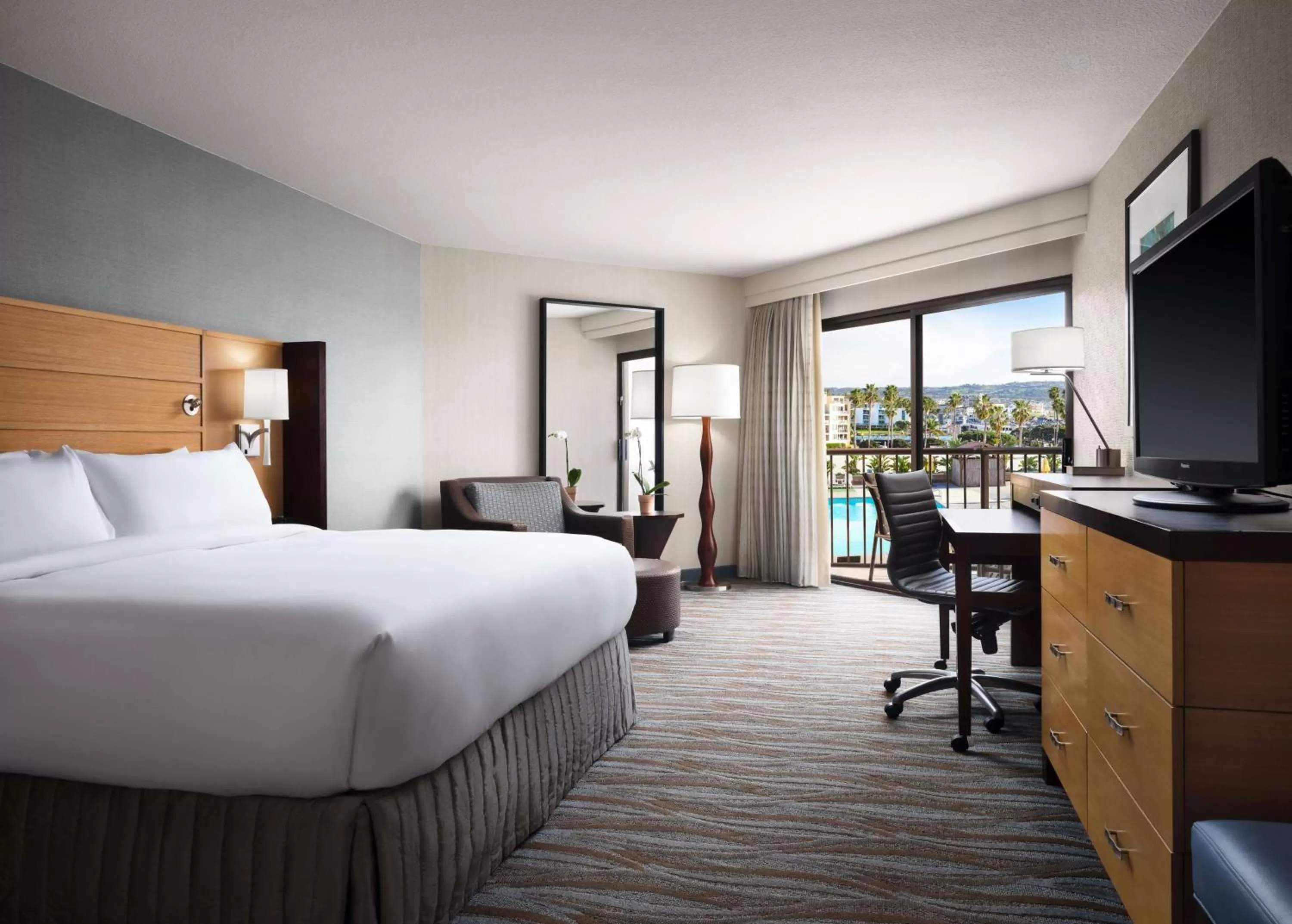 King Room - Pool View in Sonesta Redondo Beach and Marina