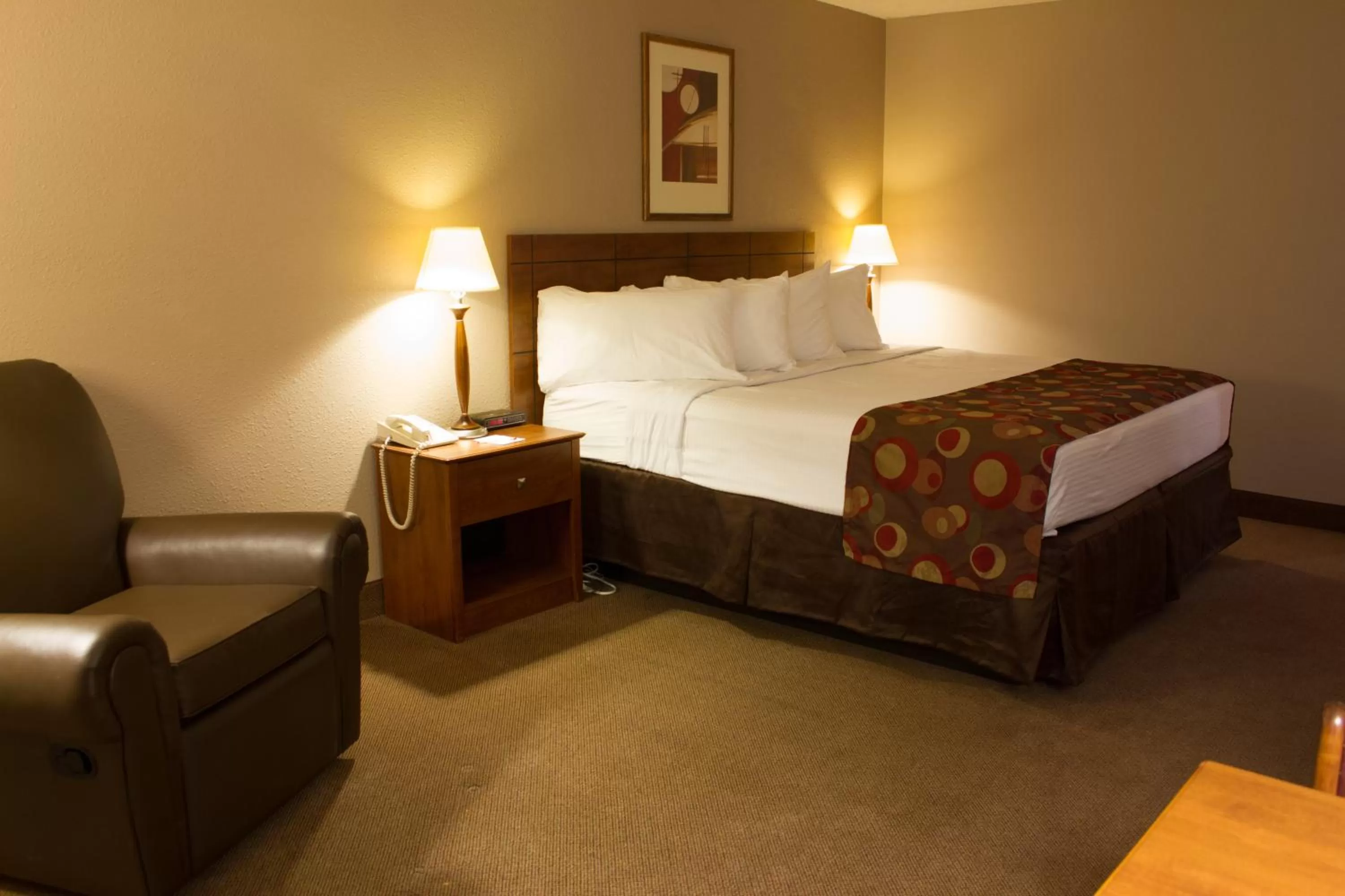Queen Room - Mobility Access/Non-Smoking in Ramada by Wyndham Bismarck