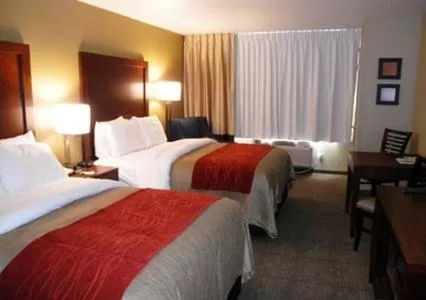 Double Room with Two Double Beds and River View - Non-Smoking in Comfort Inn River's Edge