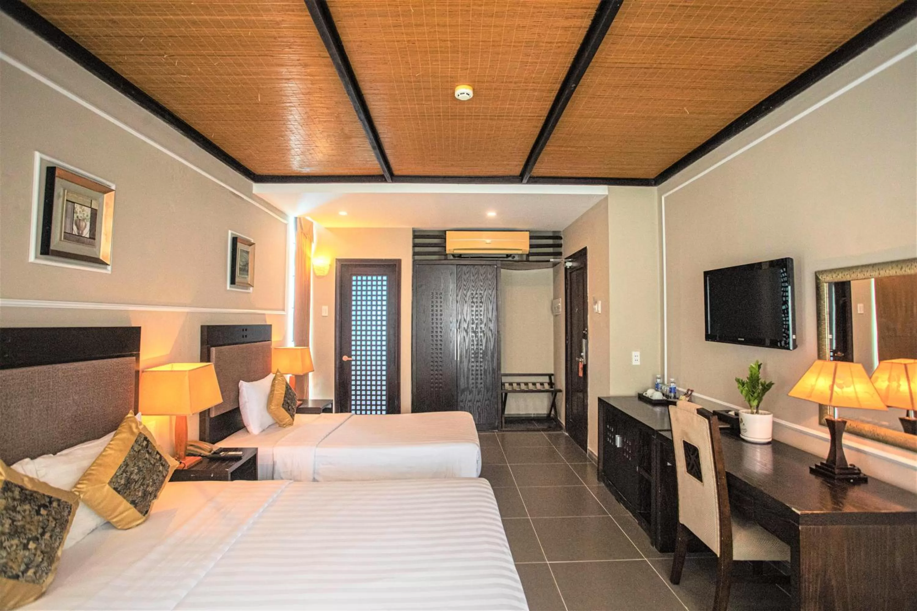 Premium Deluxe Twin Room with Garden View in Seaside Resort Vung Tau