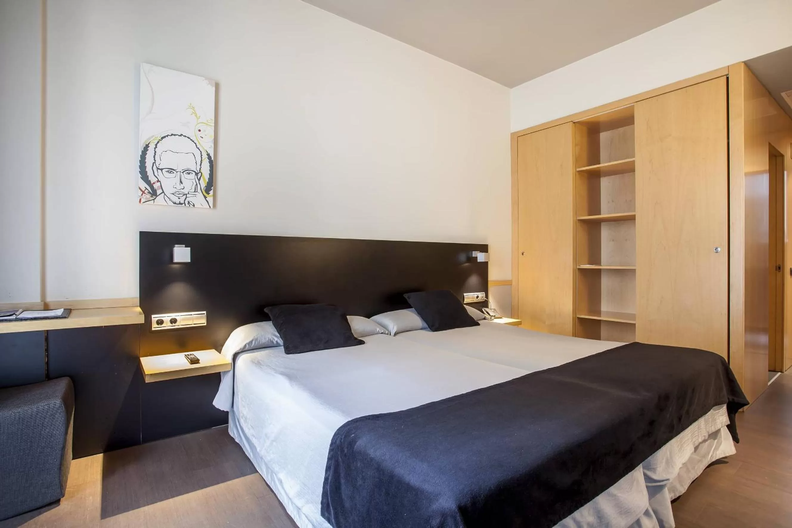 Double or Twin Room (1-2 Adults) in Onix Liceo