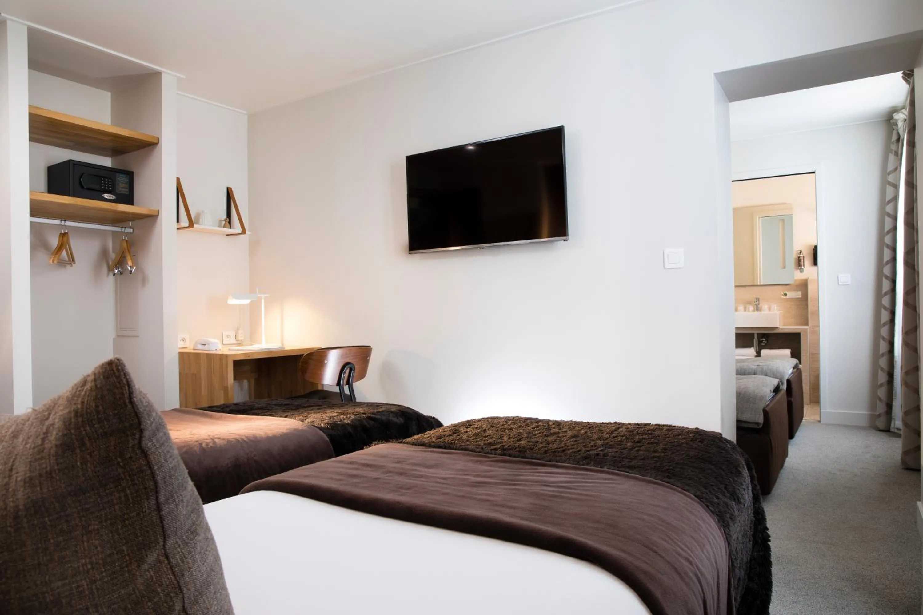 Quadruple Room in Hotel d'Espagne