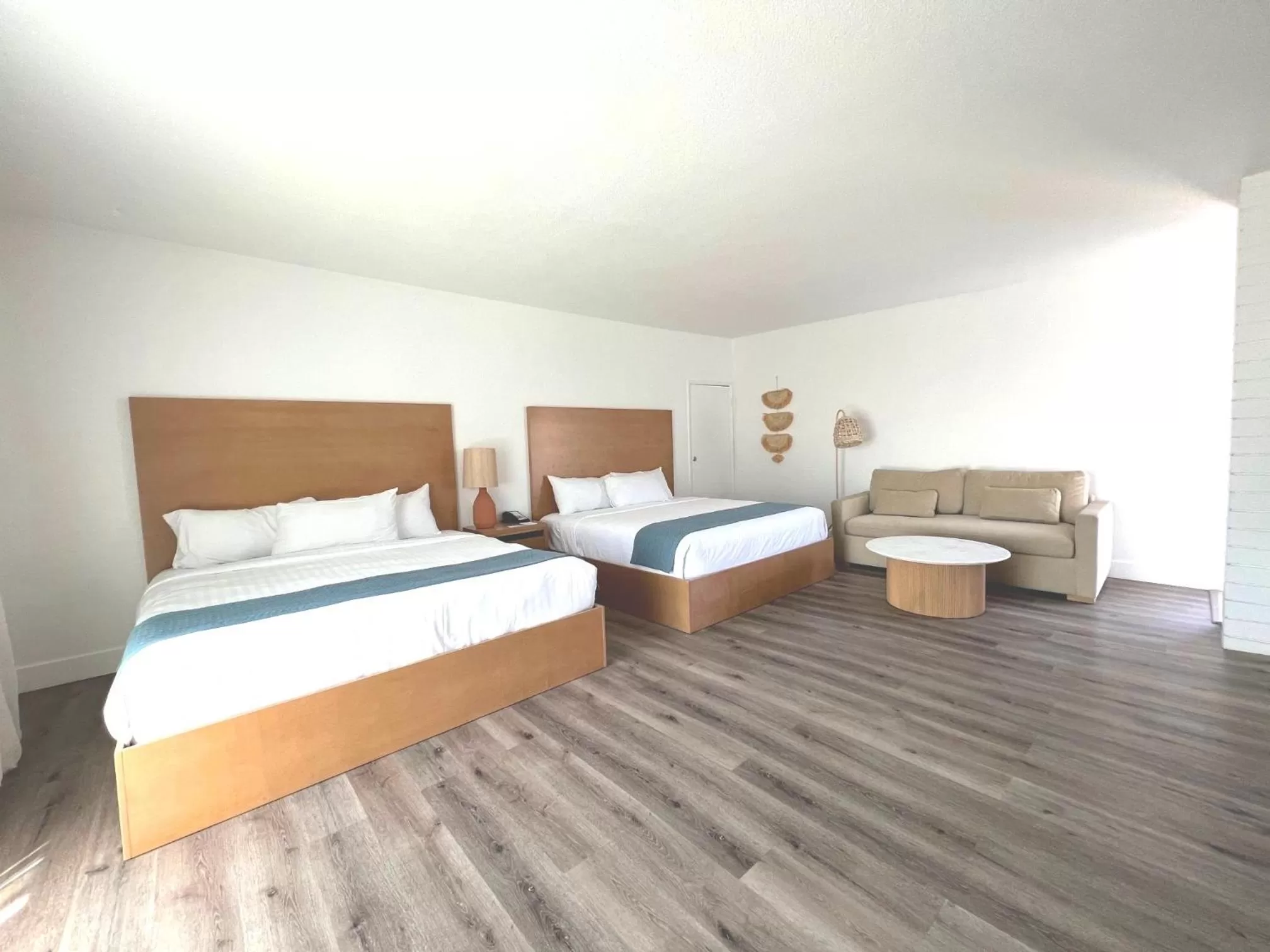 King Room with Fireplace and Sofa Bed - Ocean View in Capri Laguna on the Beach - A Boutique Hotel