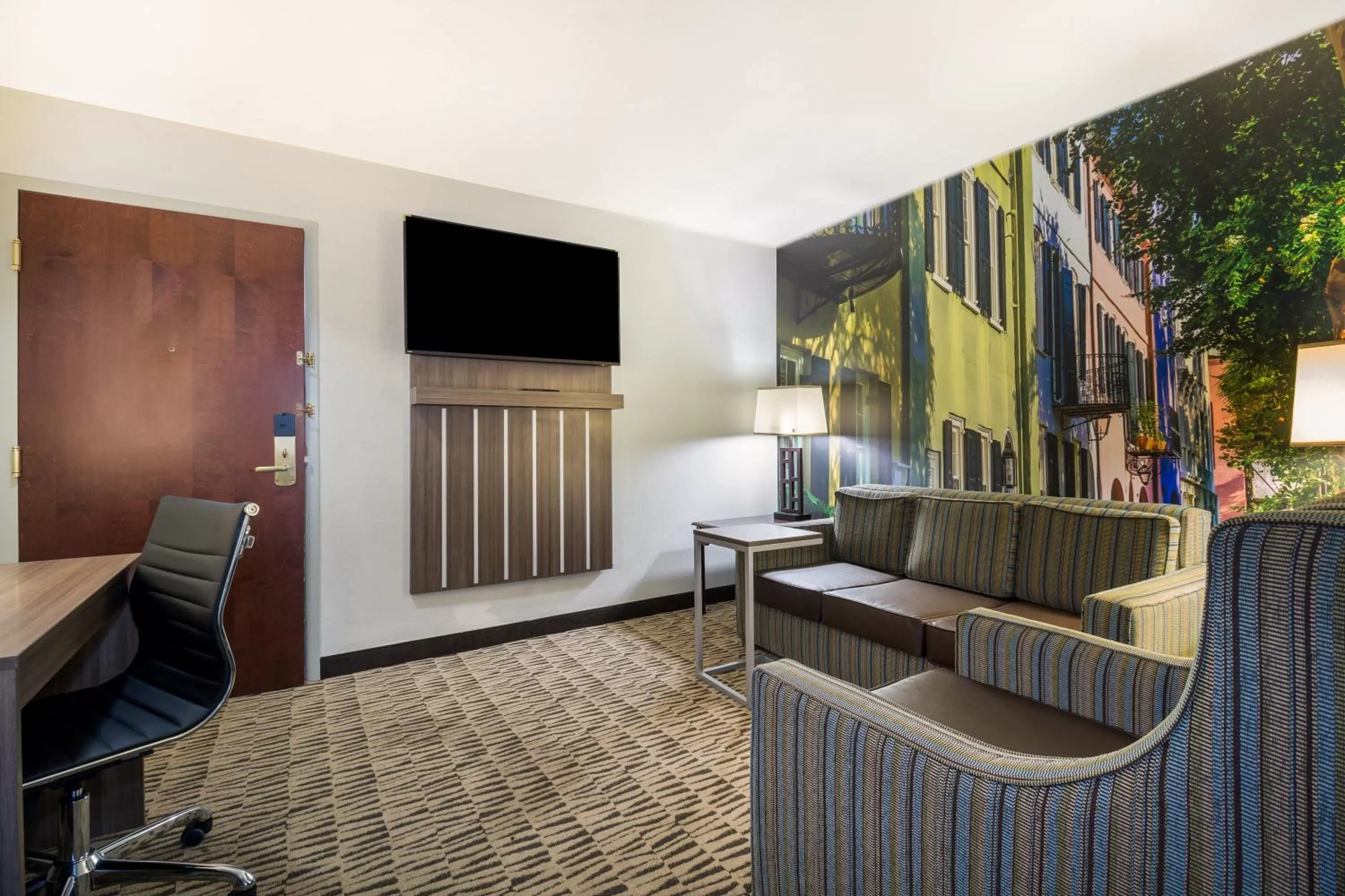 King Suite with Sofa Bed - Non Smoking in Clarion Pointe Charleston - West Ashley