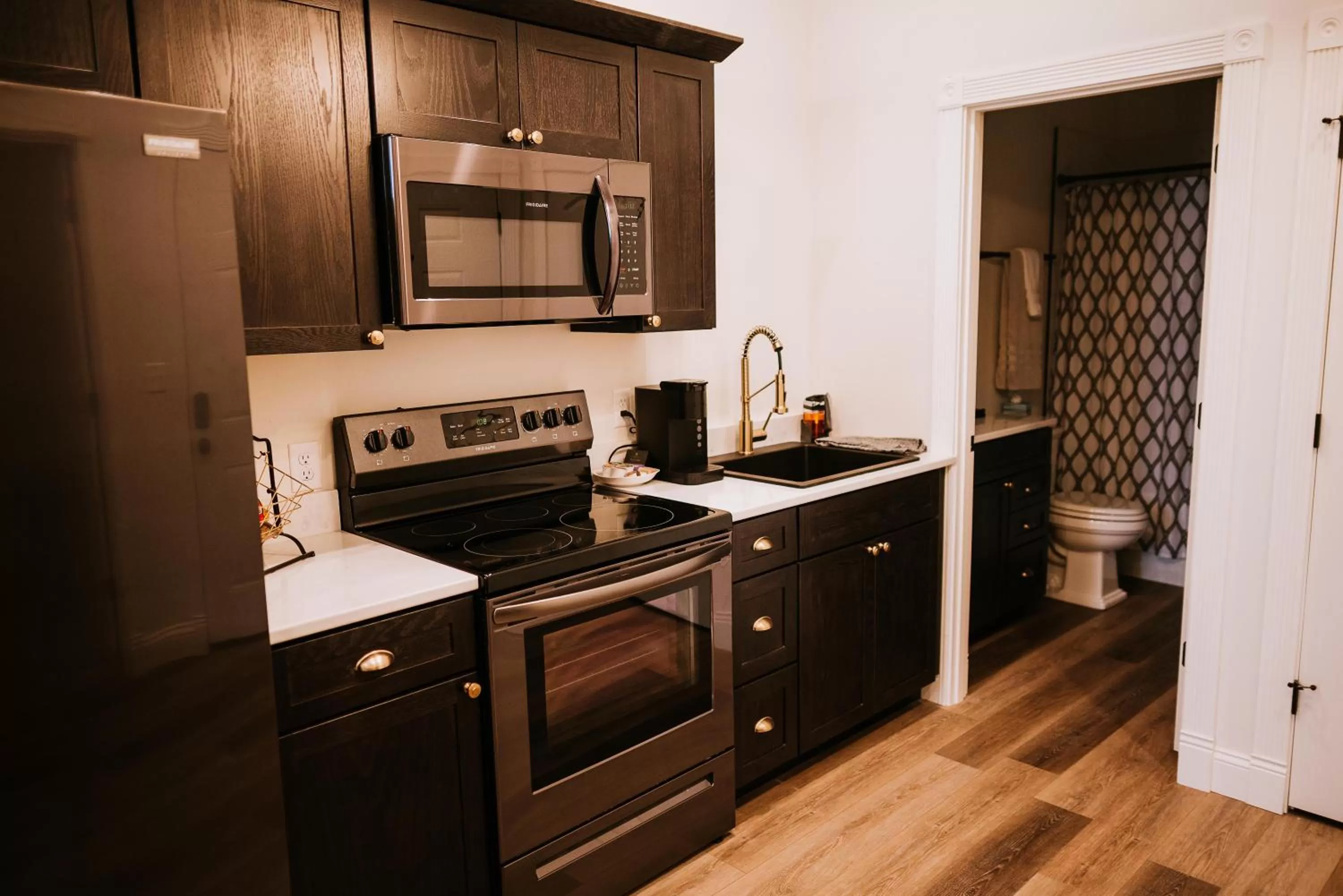 Queen Suite in Inn On Central