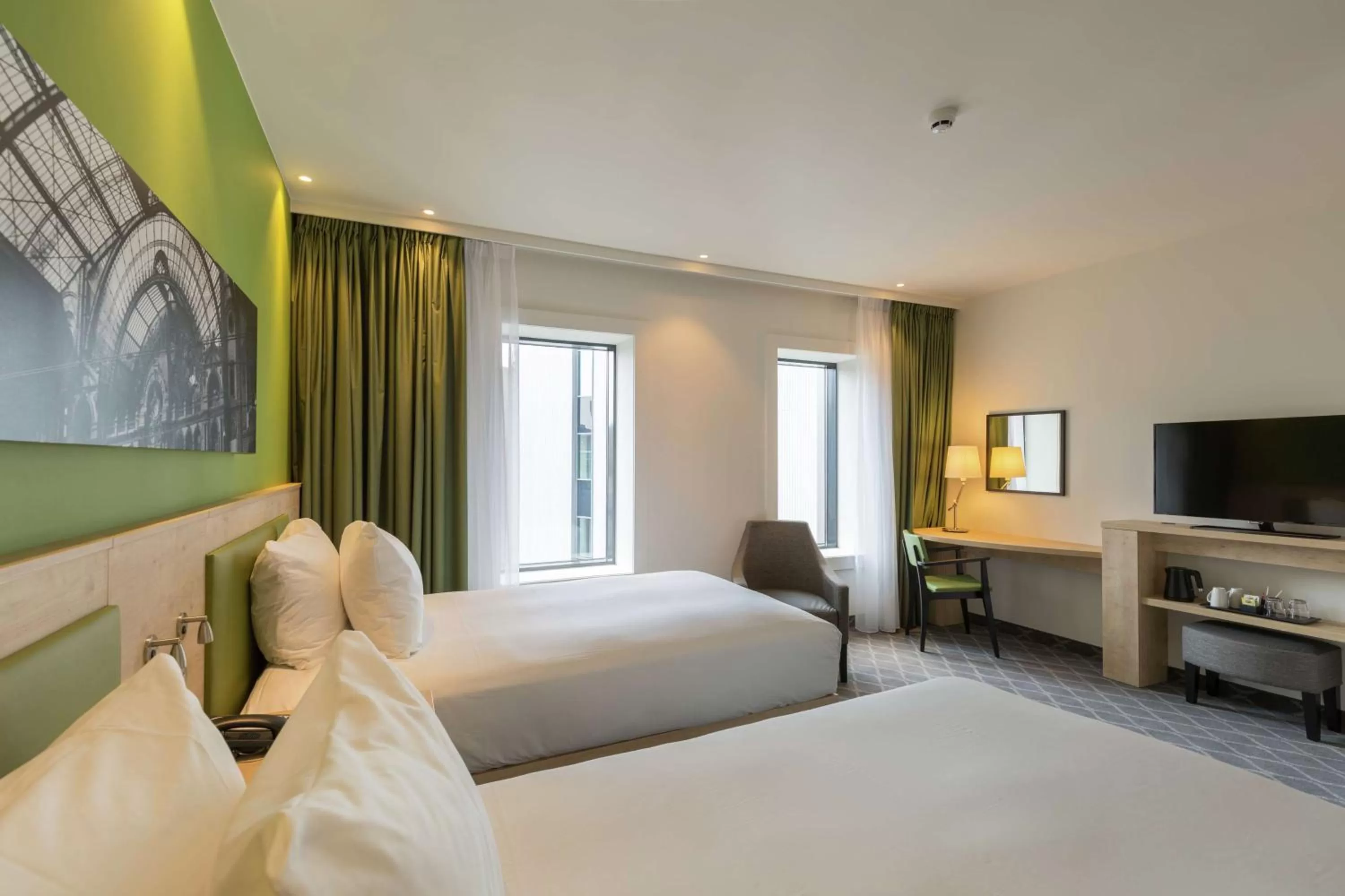 Twin Room in Hampton By Hilton Antwerp Central Station
