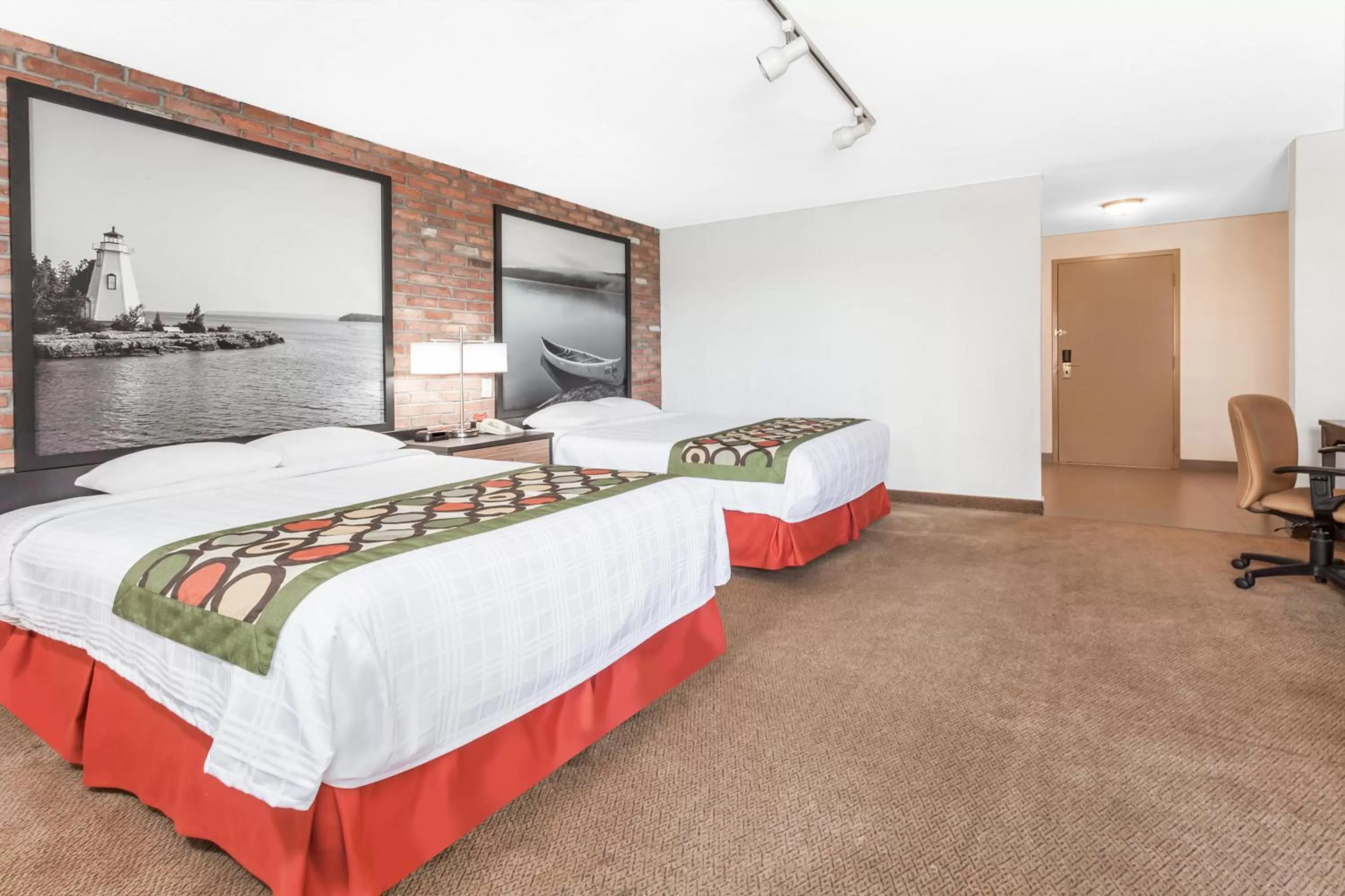 Double Room with Two Double Beds - First Floor - Non-Smoking in Super 8 by Wyndham Sudbury ON