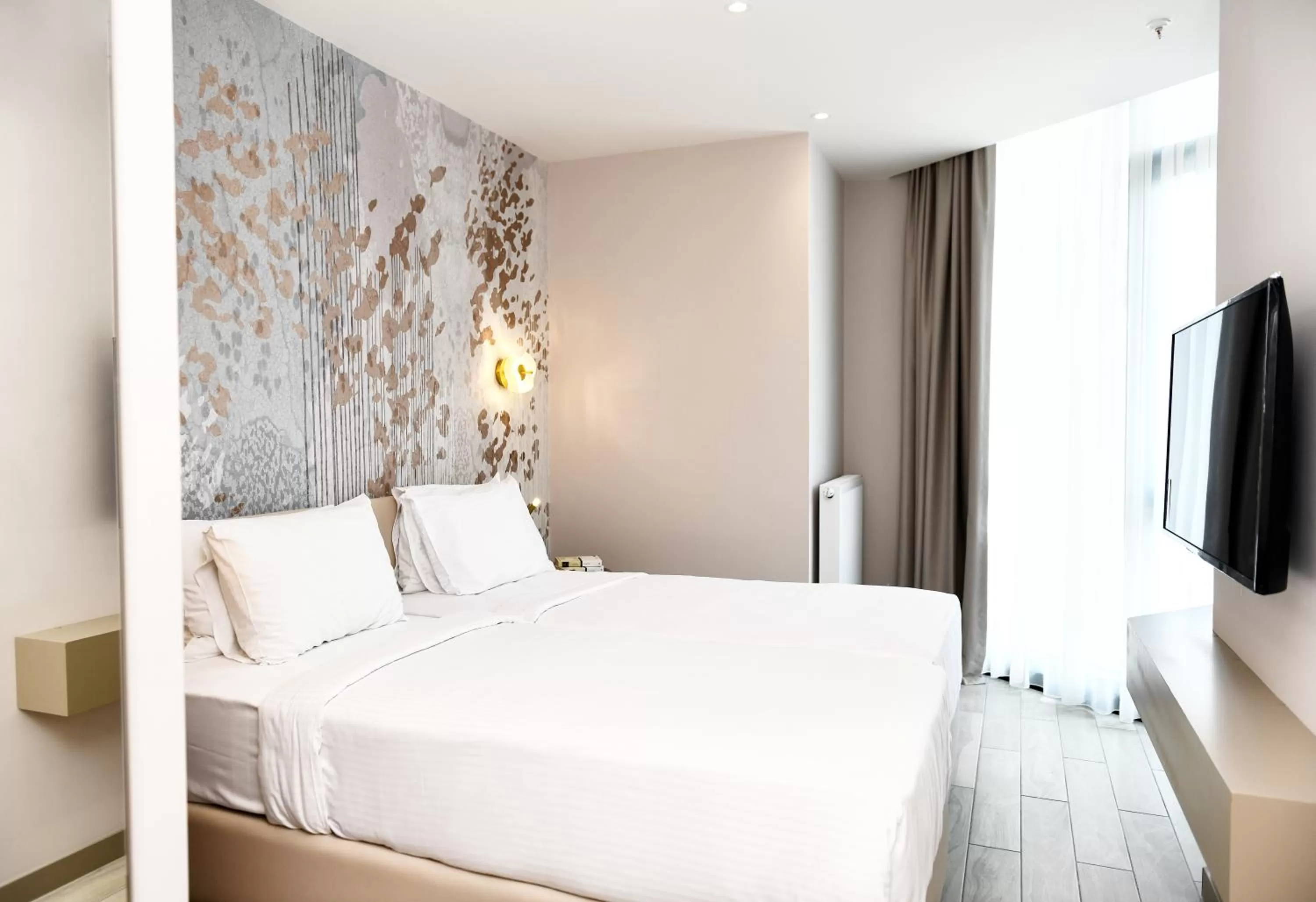 Spacious Three Bedroom Apartment in WestSide Residences by Rotana