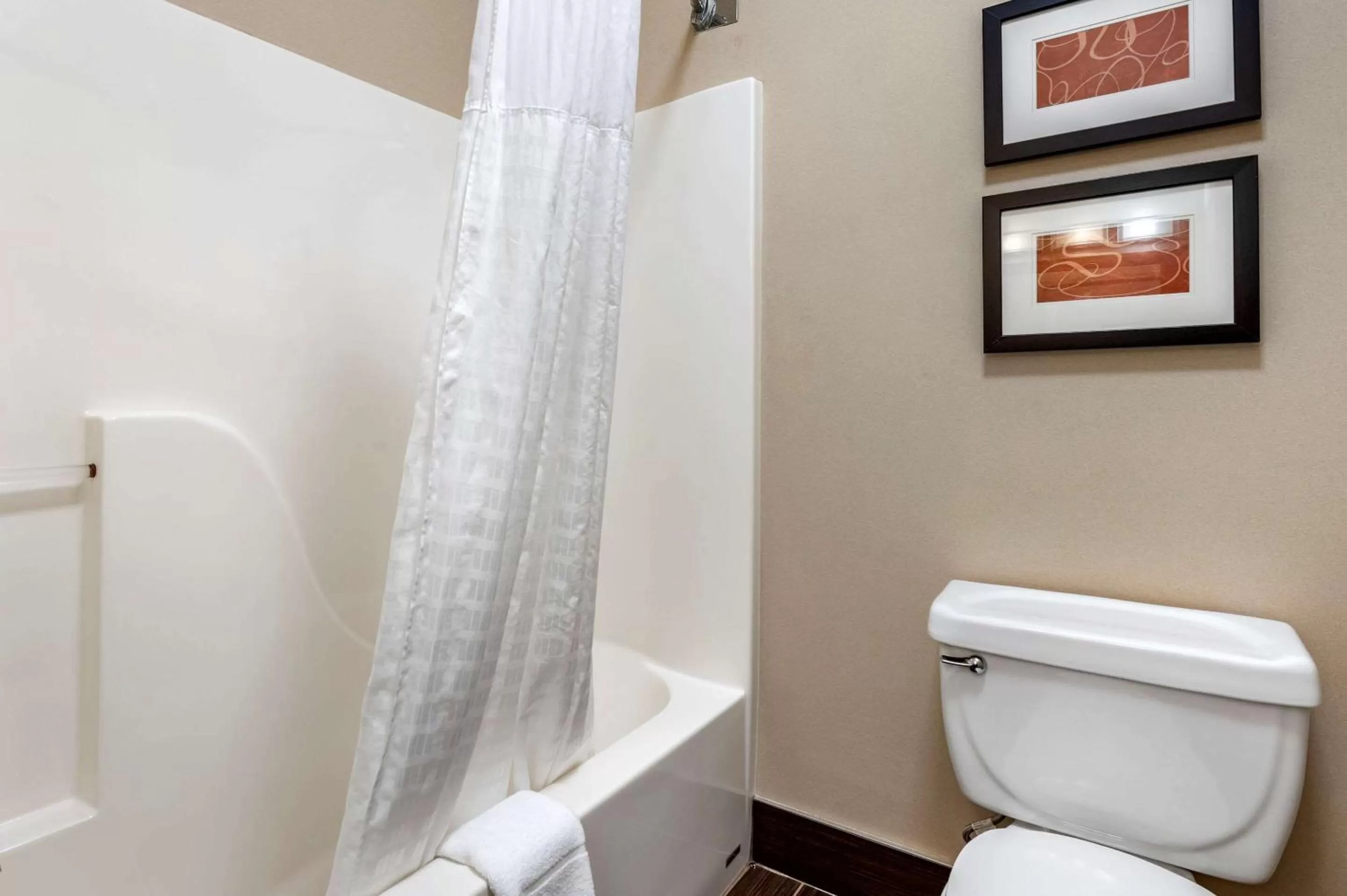 Queen Suite with Two Queen Beds - Non-Smoking in Comfort Suites Columbus West - Hilliard