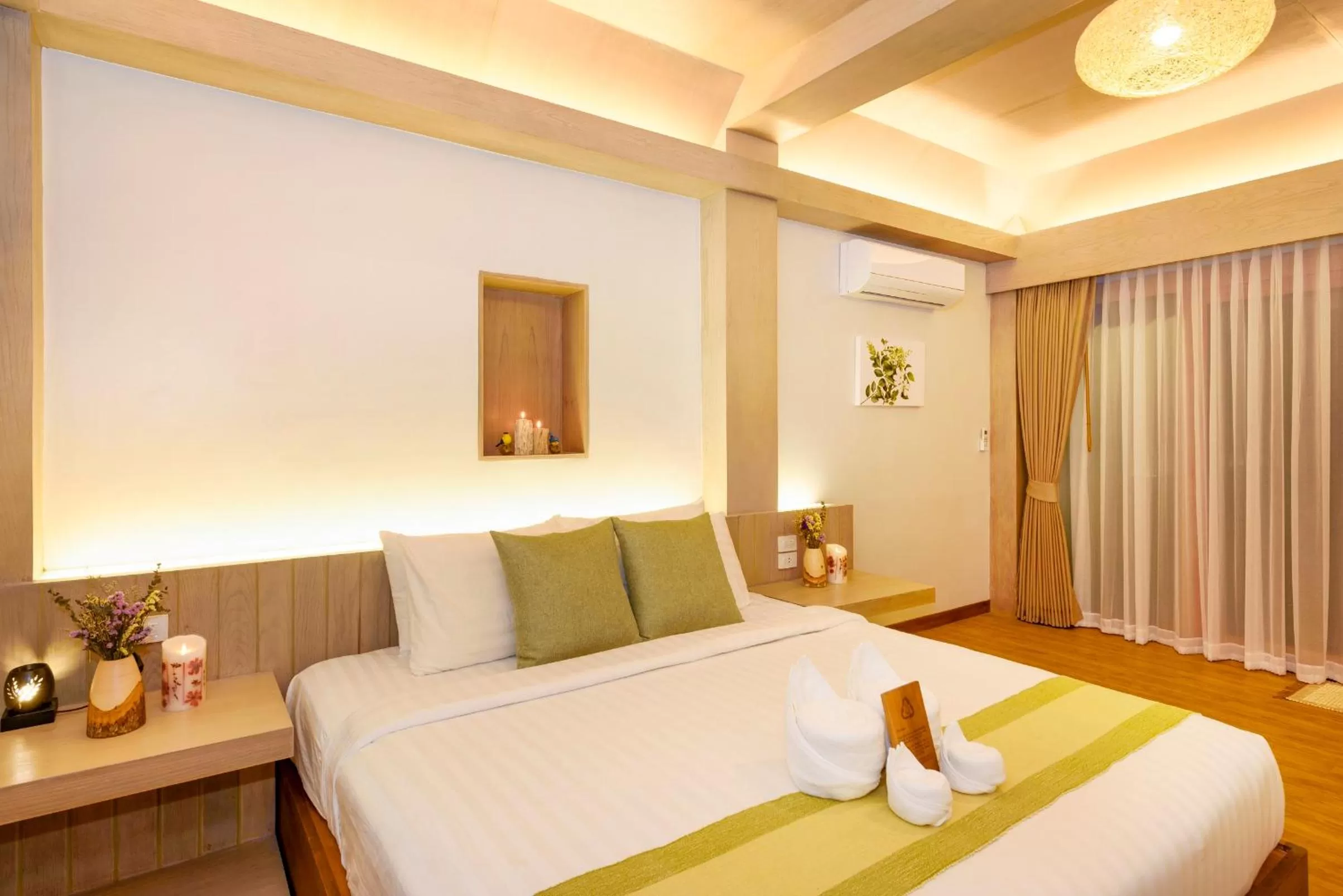 The Natural Cottage in The Beach Natural Resort Koh Kood